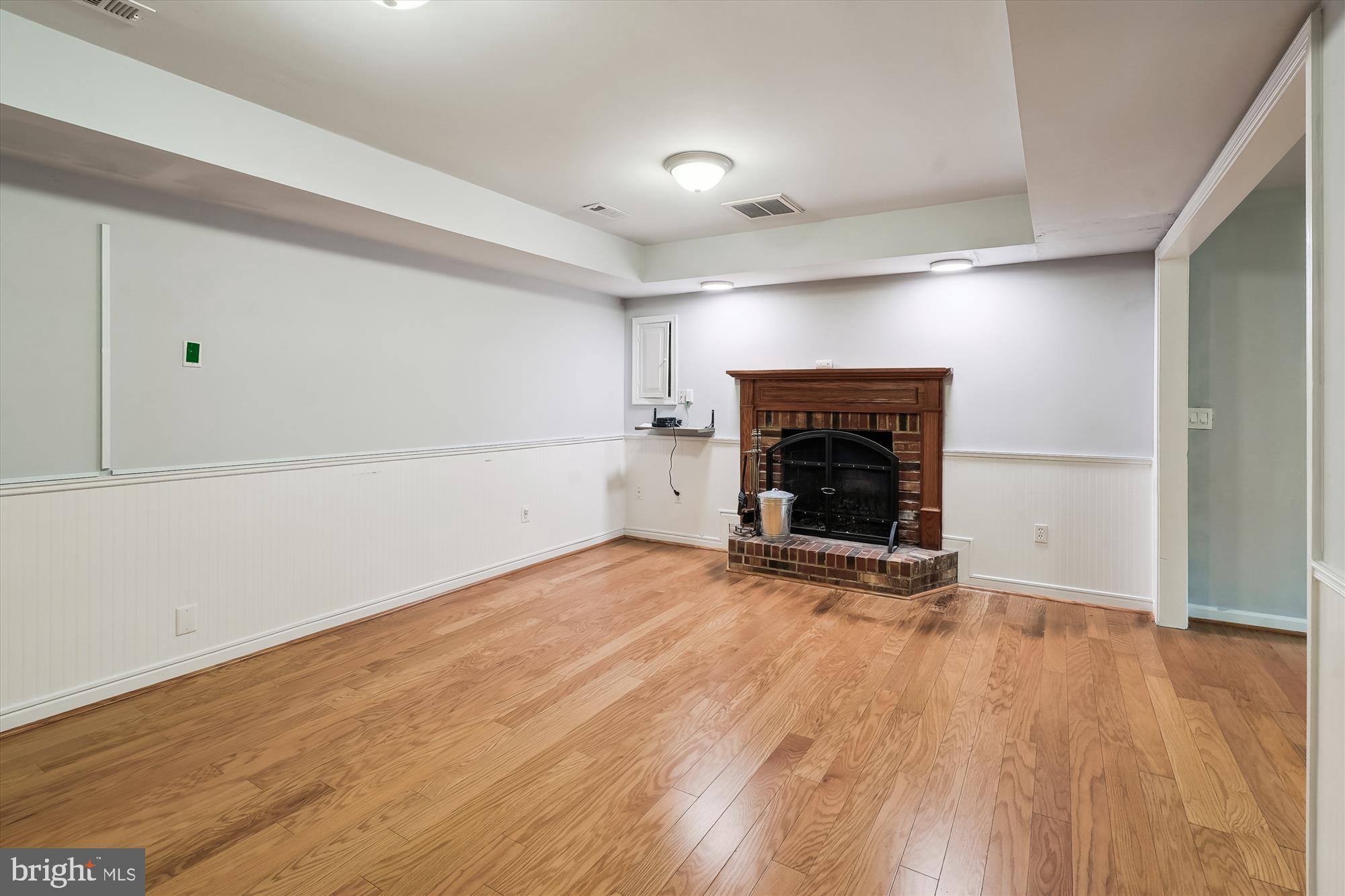 HERITAGE OAKS - Residential Lease