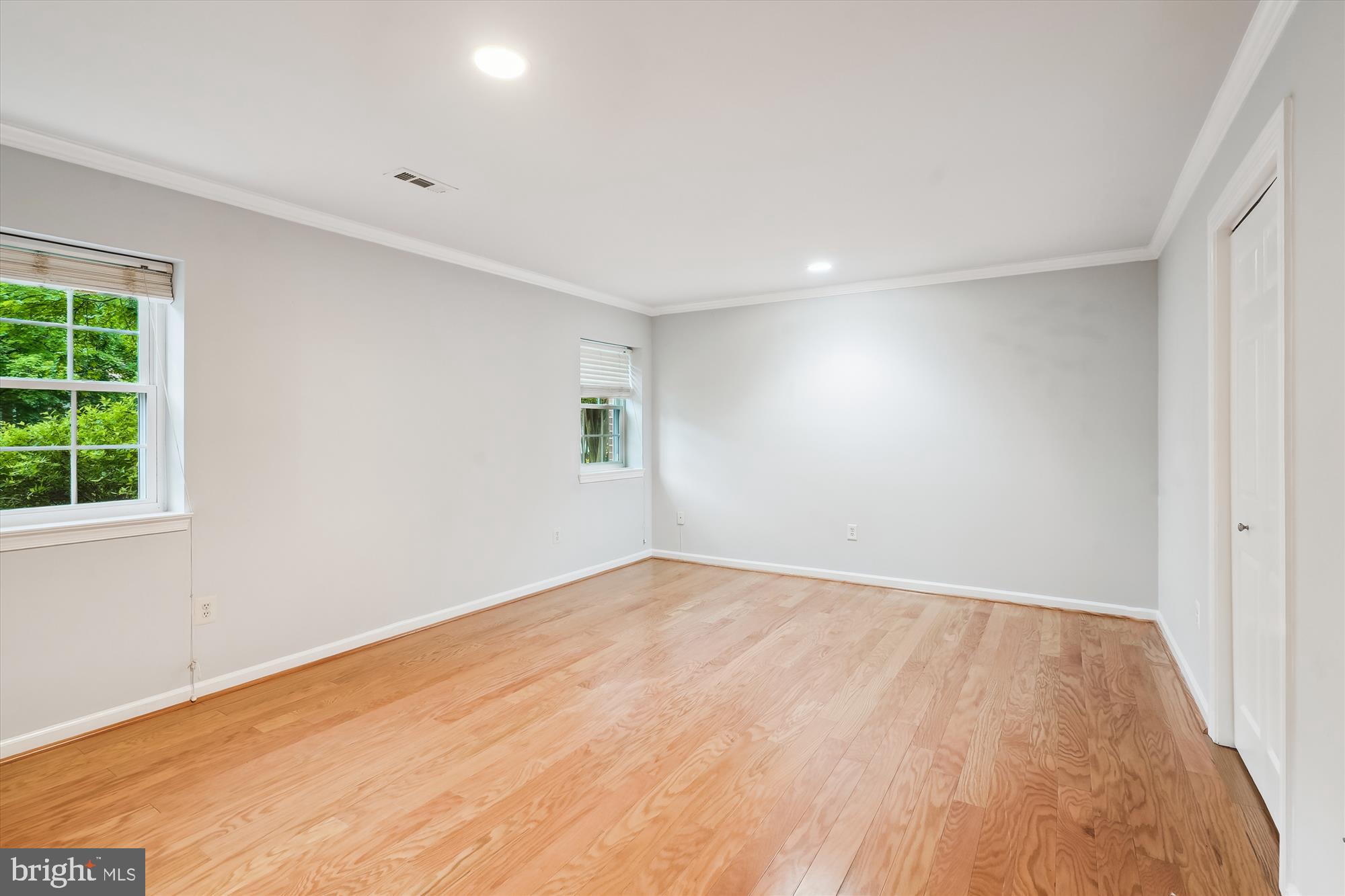 HERITAGE OAKS - Residential Lease