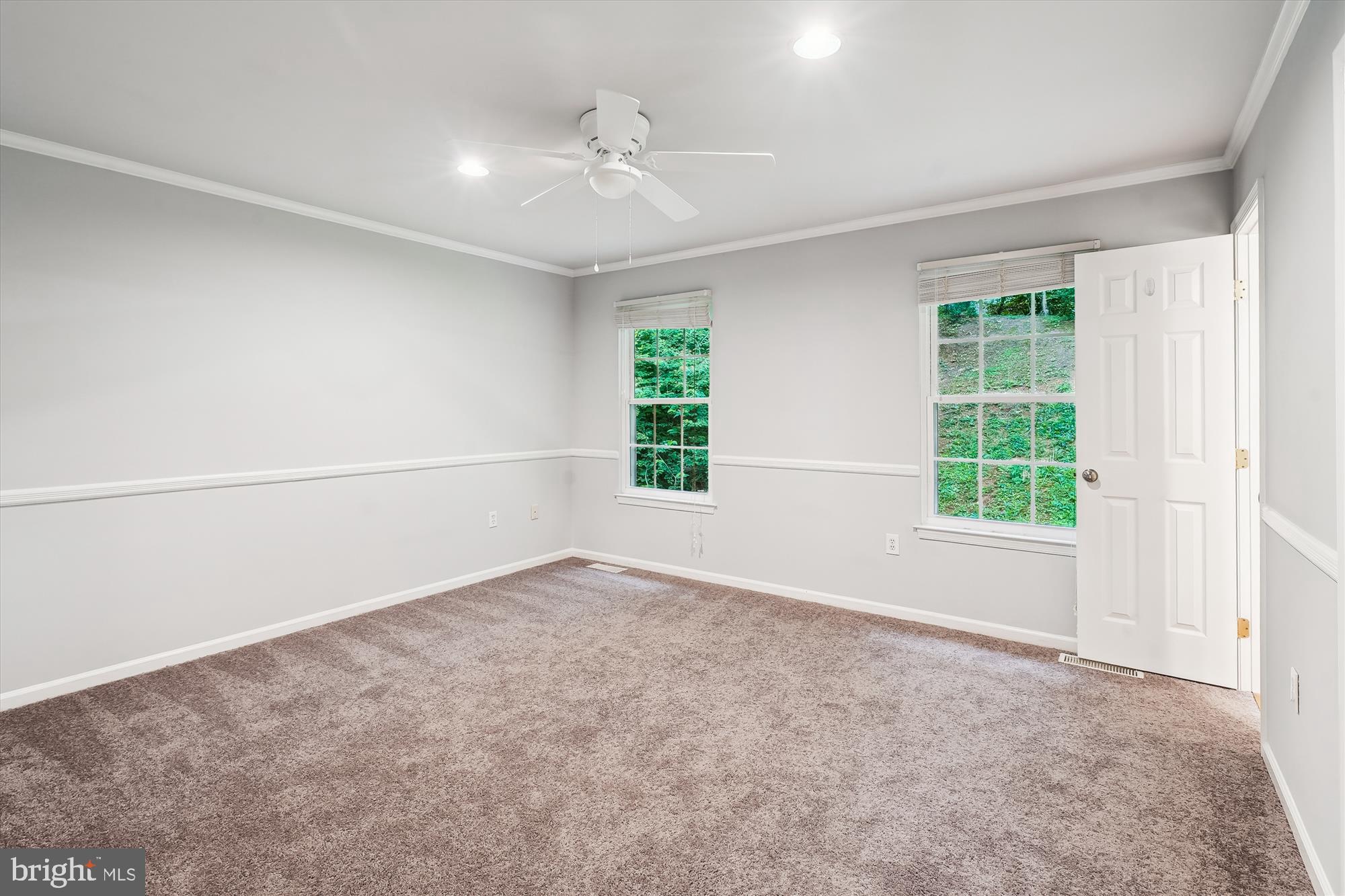 HERITAGE OAKS - Residential Lease