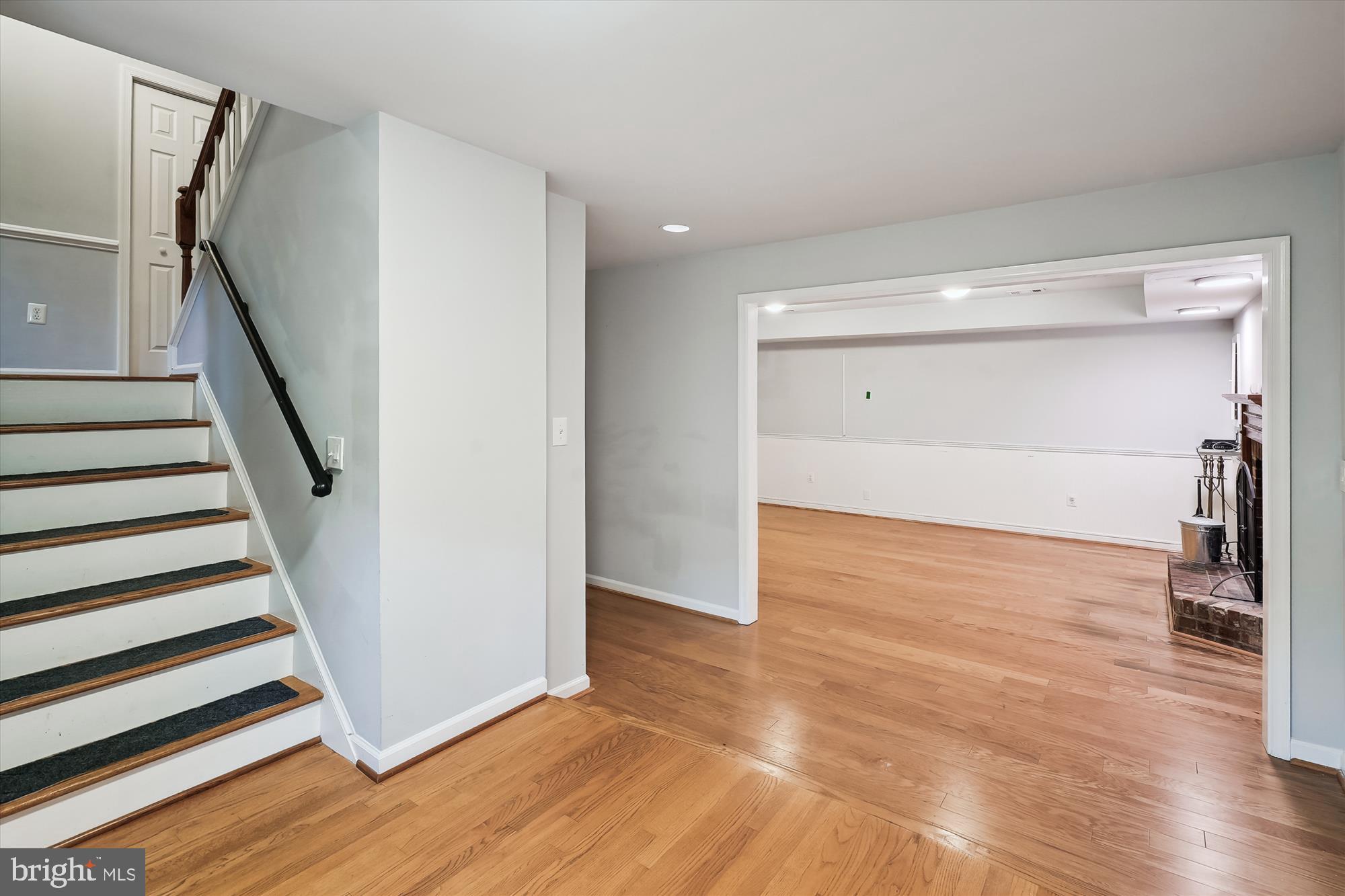 HERITAGE OAKS - Residential Lease