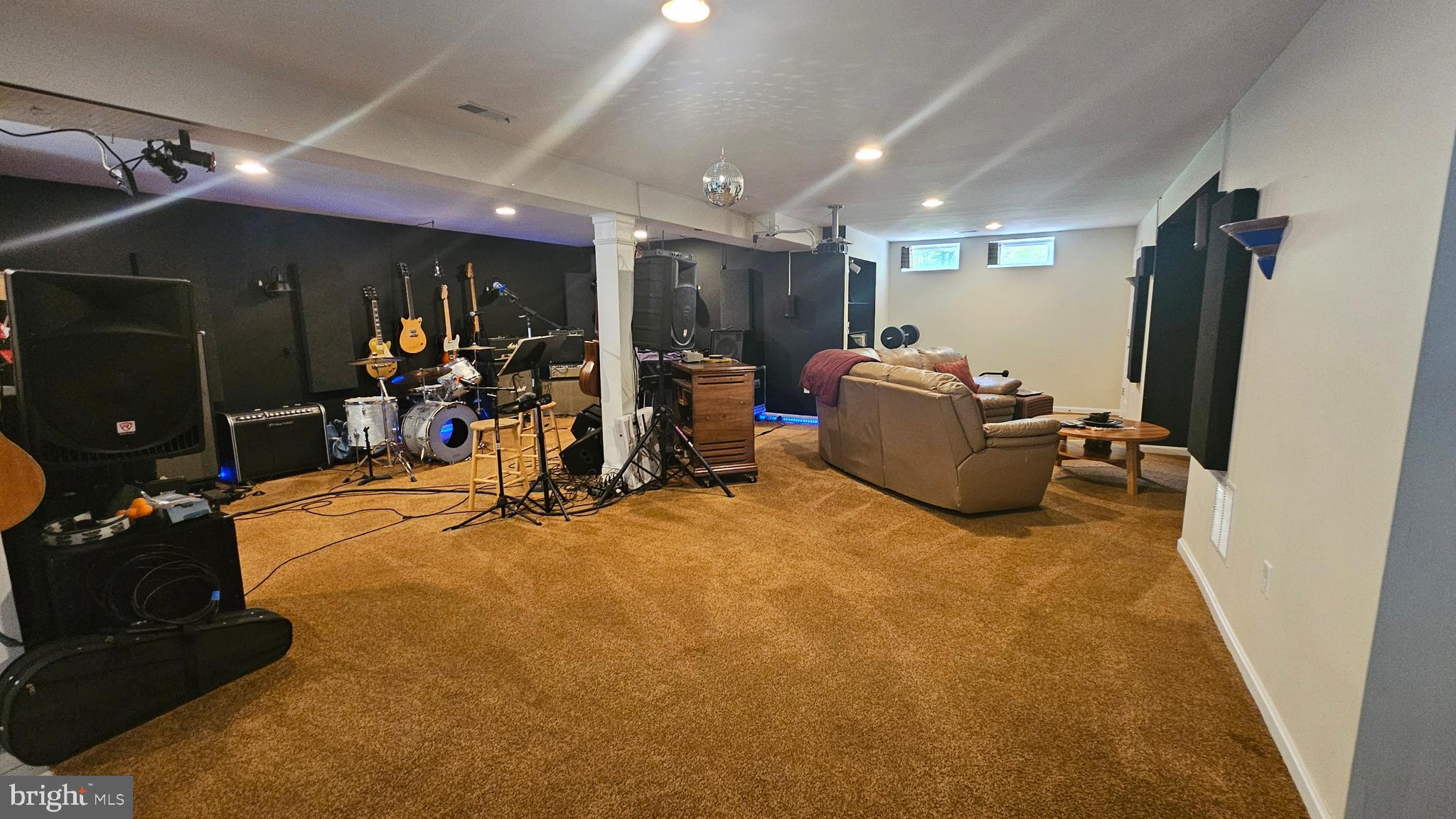 TRACEYS CREEK - Residential