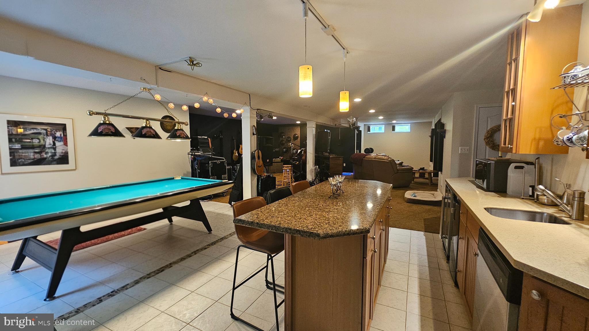 TRACEYS CREEK - Residential