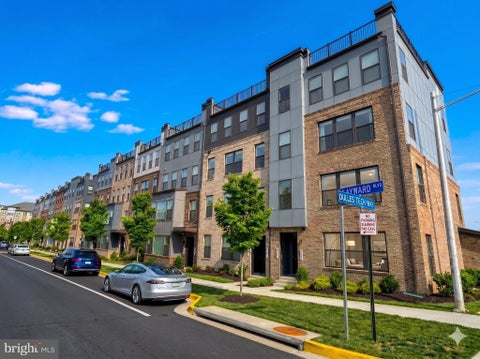 Photo of 13502 Sayward Boulevard #91, HERNDON, VA 20171 (MLS # VAFX2315606)