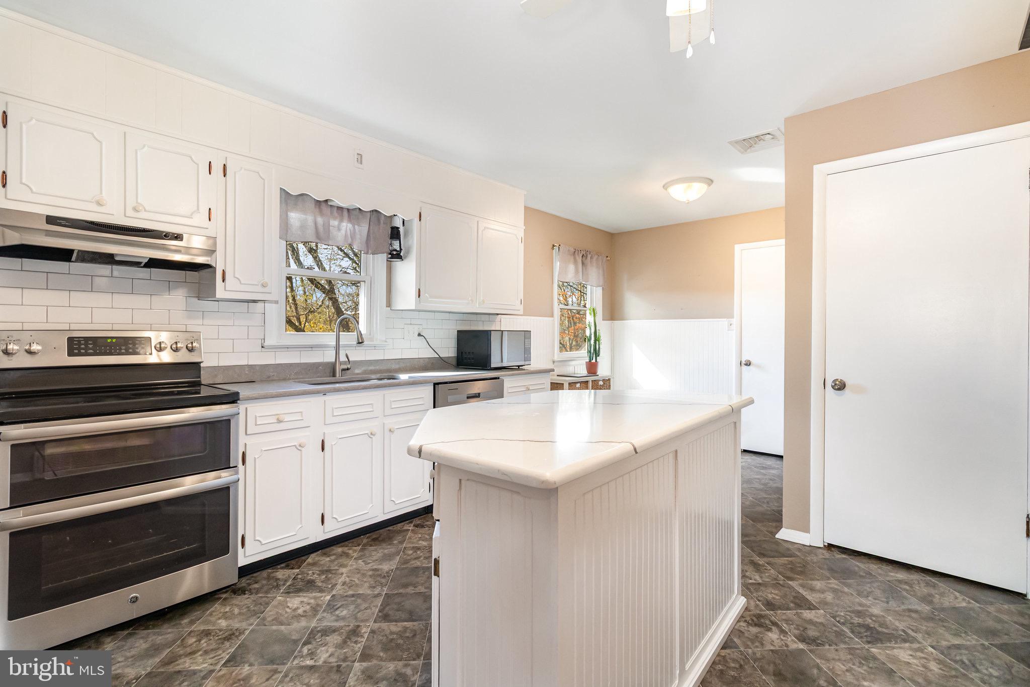 WEST CREEK HILLS - Residential