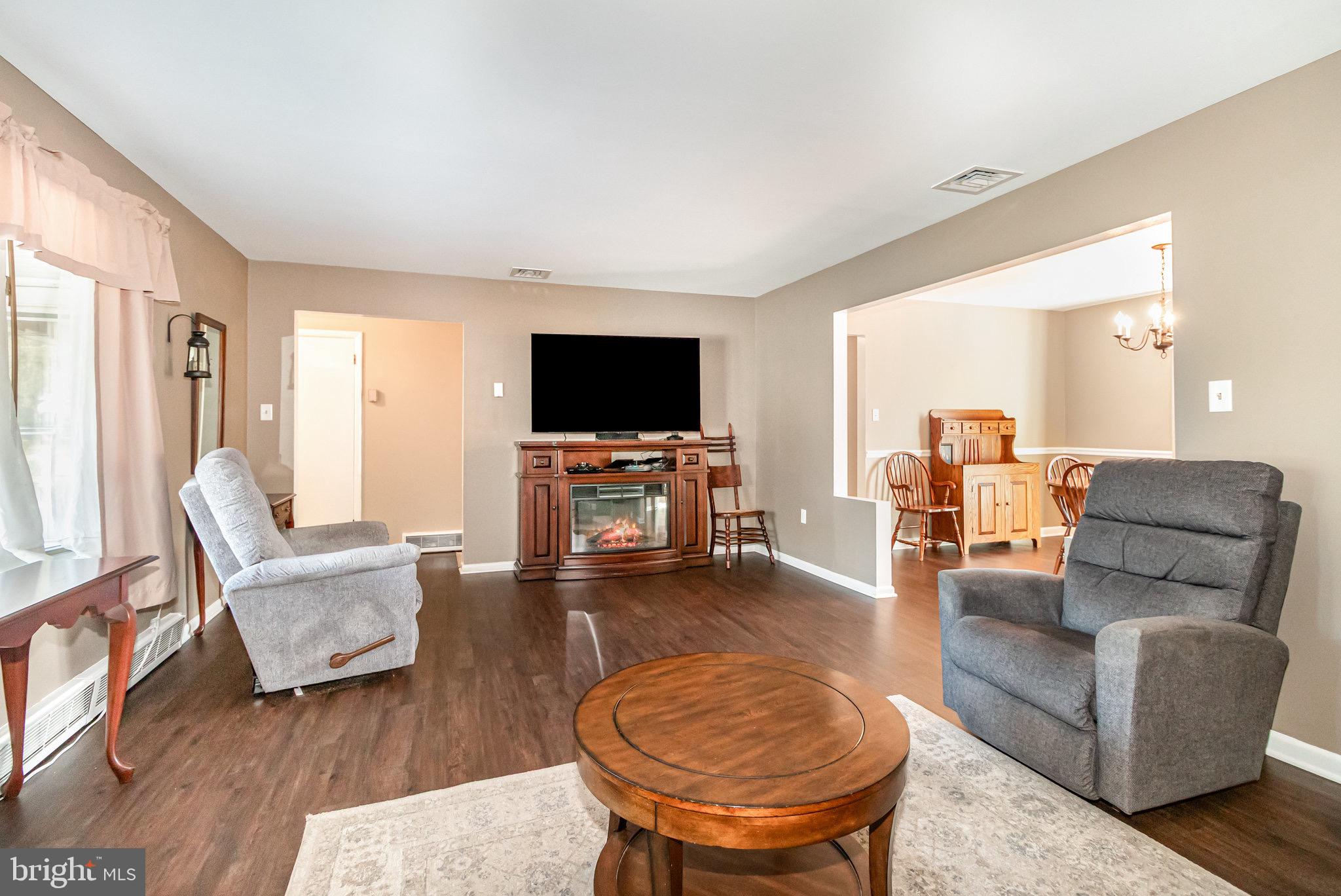 WEST CREEK HILLS - Residential