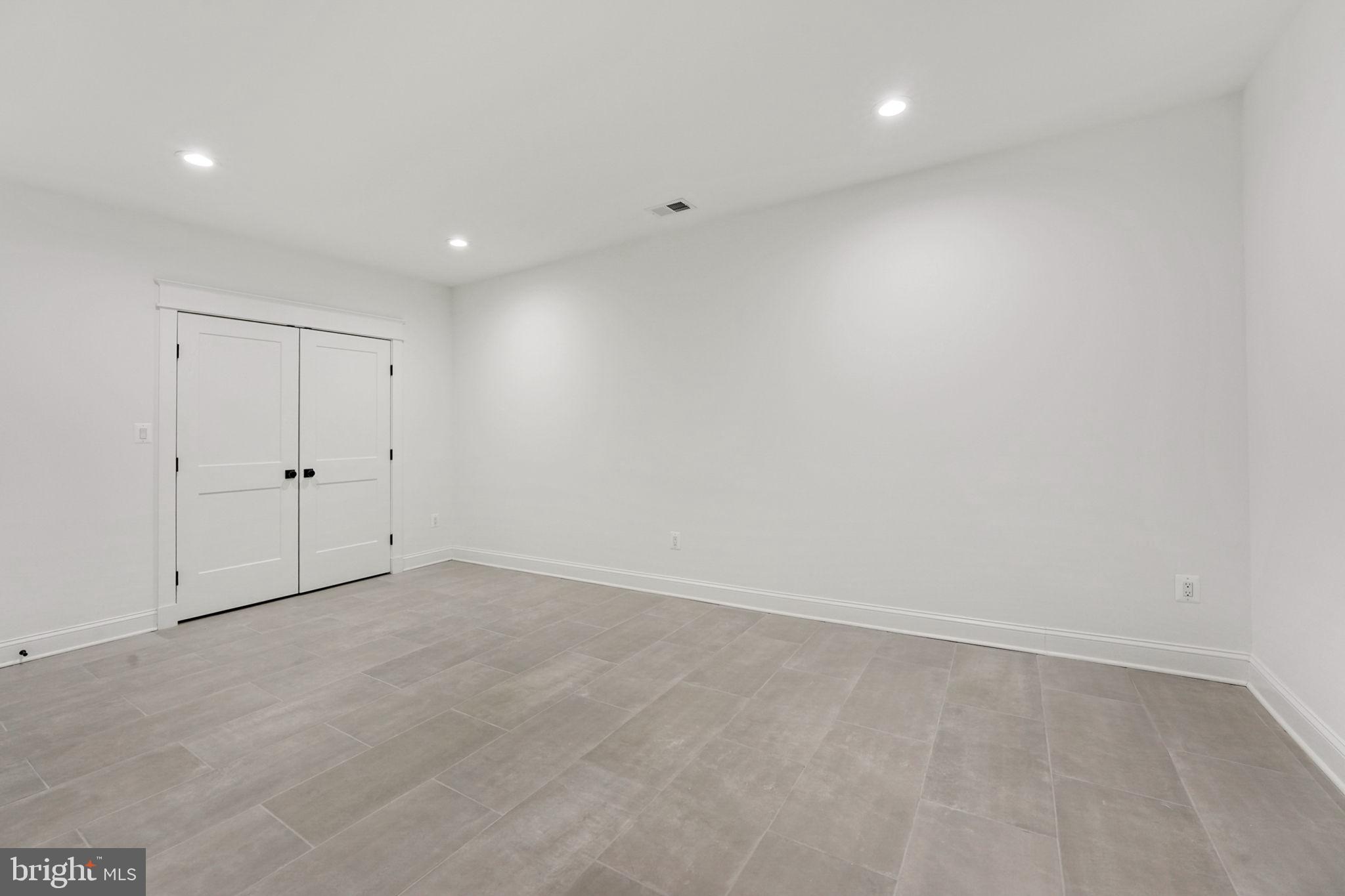 LACEY FOREST - Residential