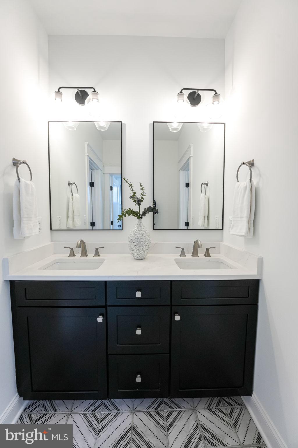 LACEY FOREST - Residential