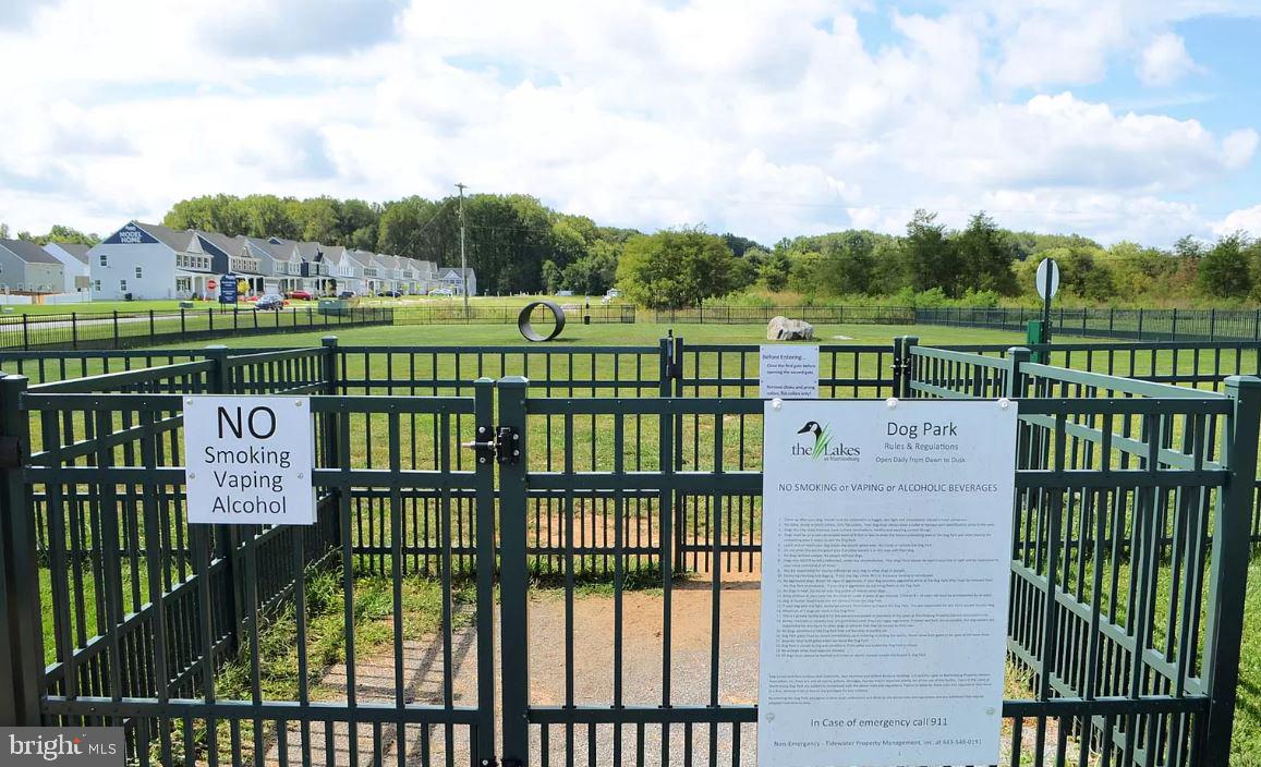 THE LAKES AT MARTINSBURG - Residential Lease