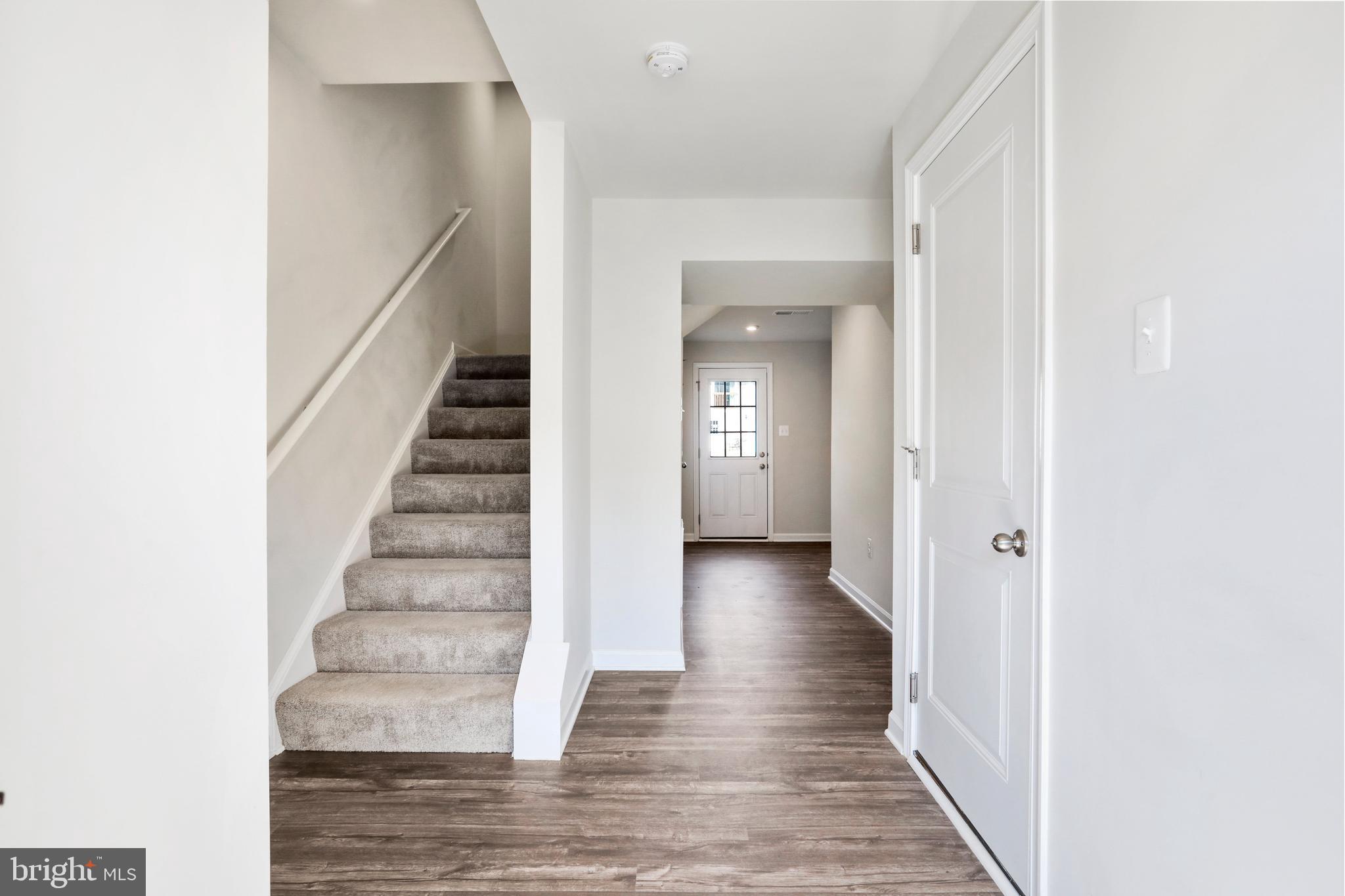 THE LAKES AT MARTINSBURG - Residential Lease