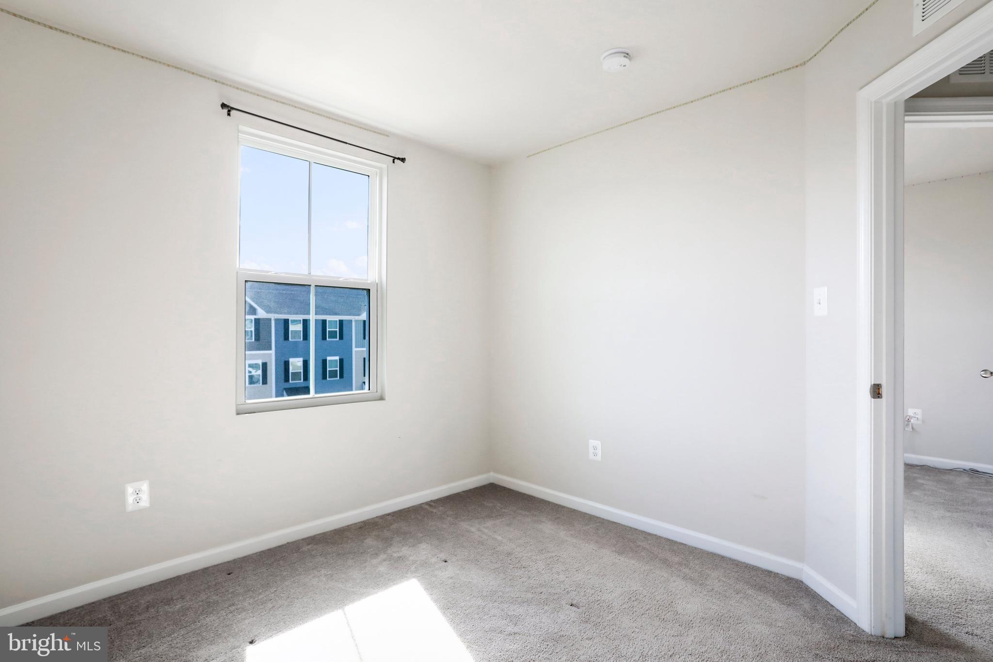 THE LAKES AT MARTINSBURG - Residential Lease