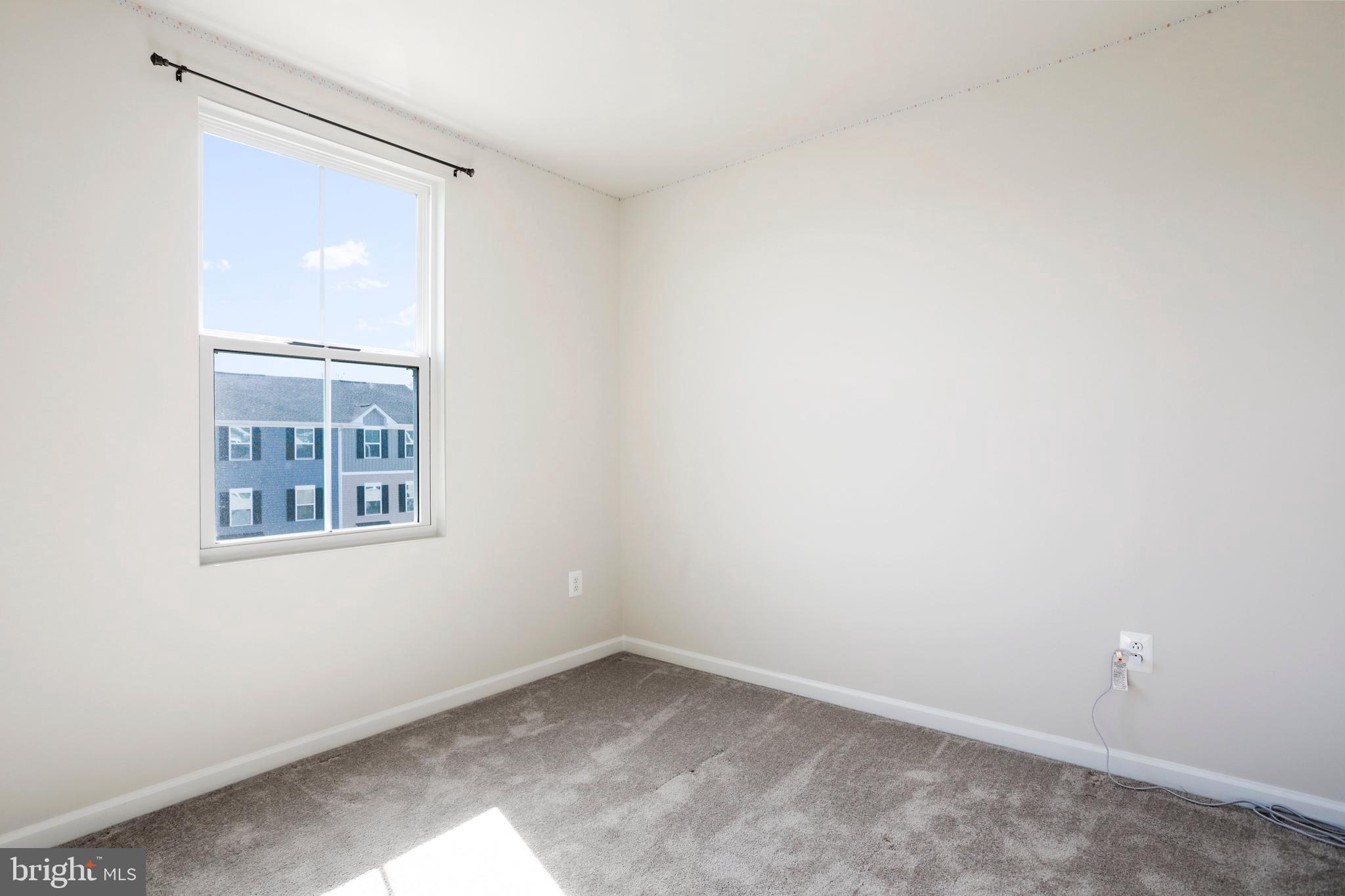 THE LAKES AT MARTINSBURG - Residential Lease