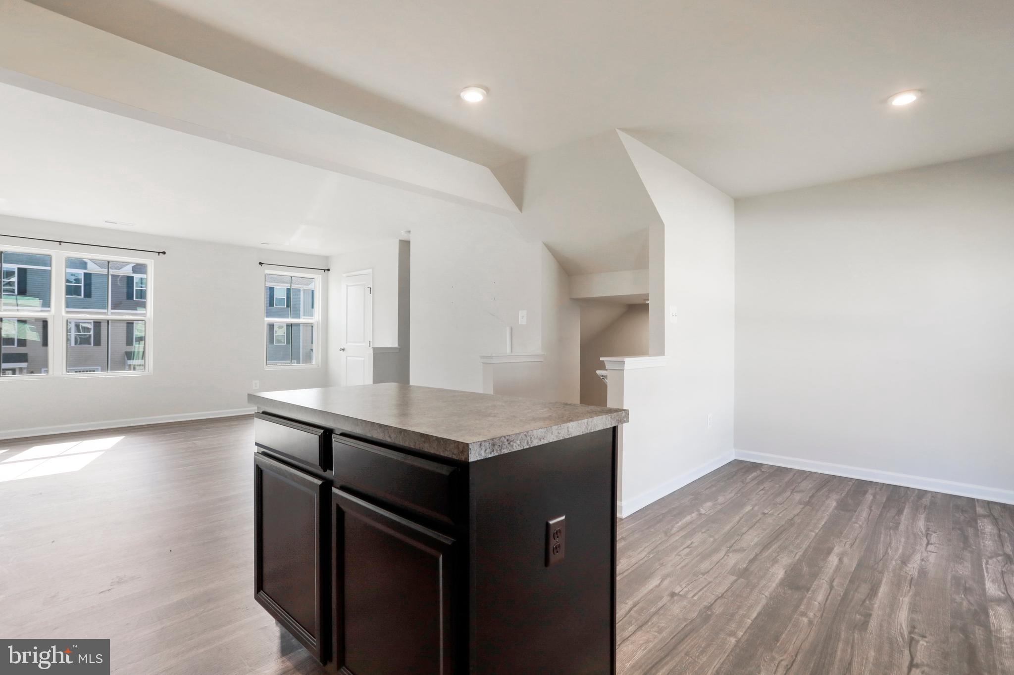 THE LAKES AT MARTINSBURG - Residential Lease