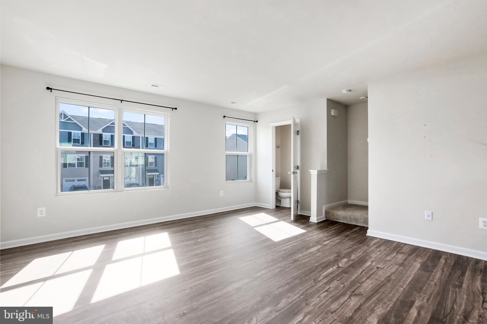 THE LAKES AT MARTINSBURG - Residential Lease