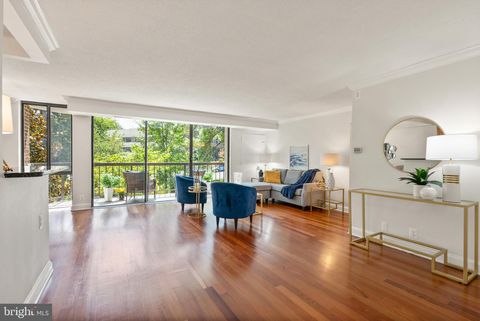 Photo of 1401 N Rhodes Street #102, ARLINGTON, VA 22209 (MLS # VAAR2070468)