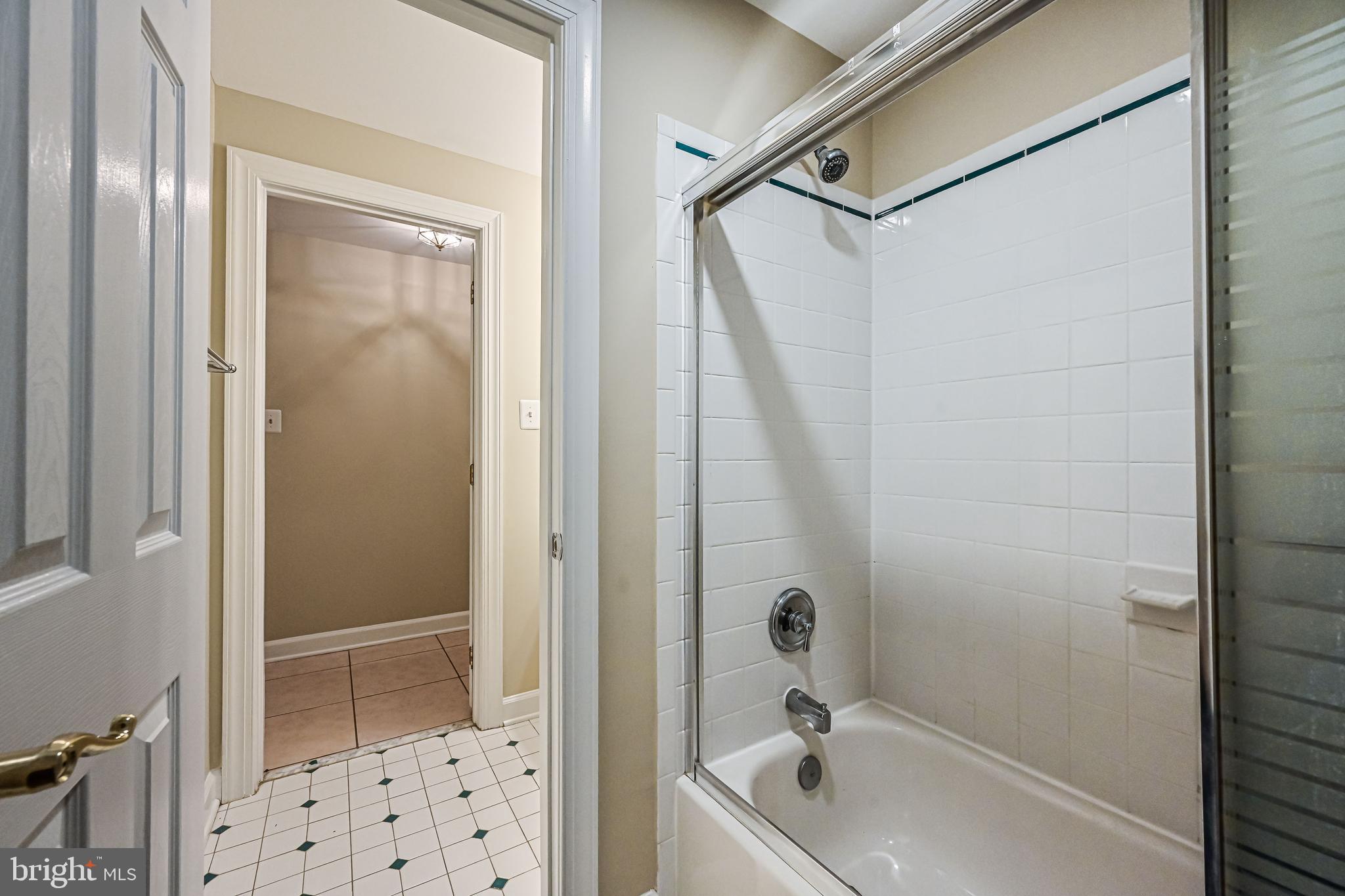 PROVIDENCE FOREST - Residential