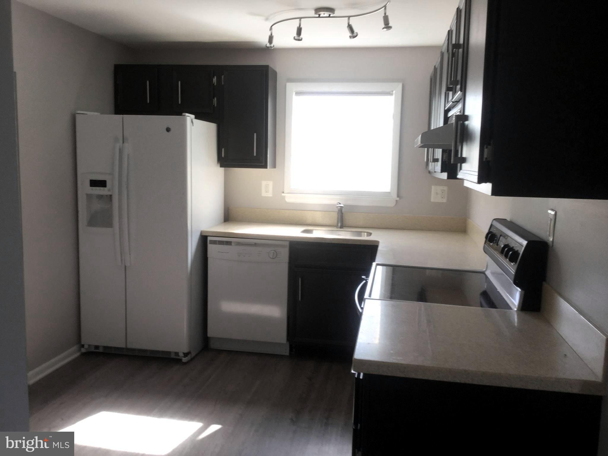 NORTH GATE HALL - Residential