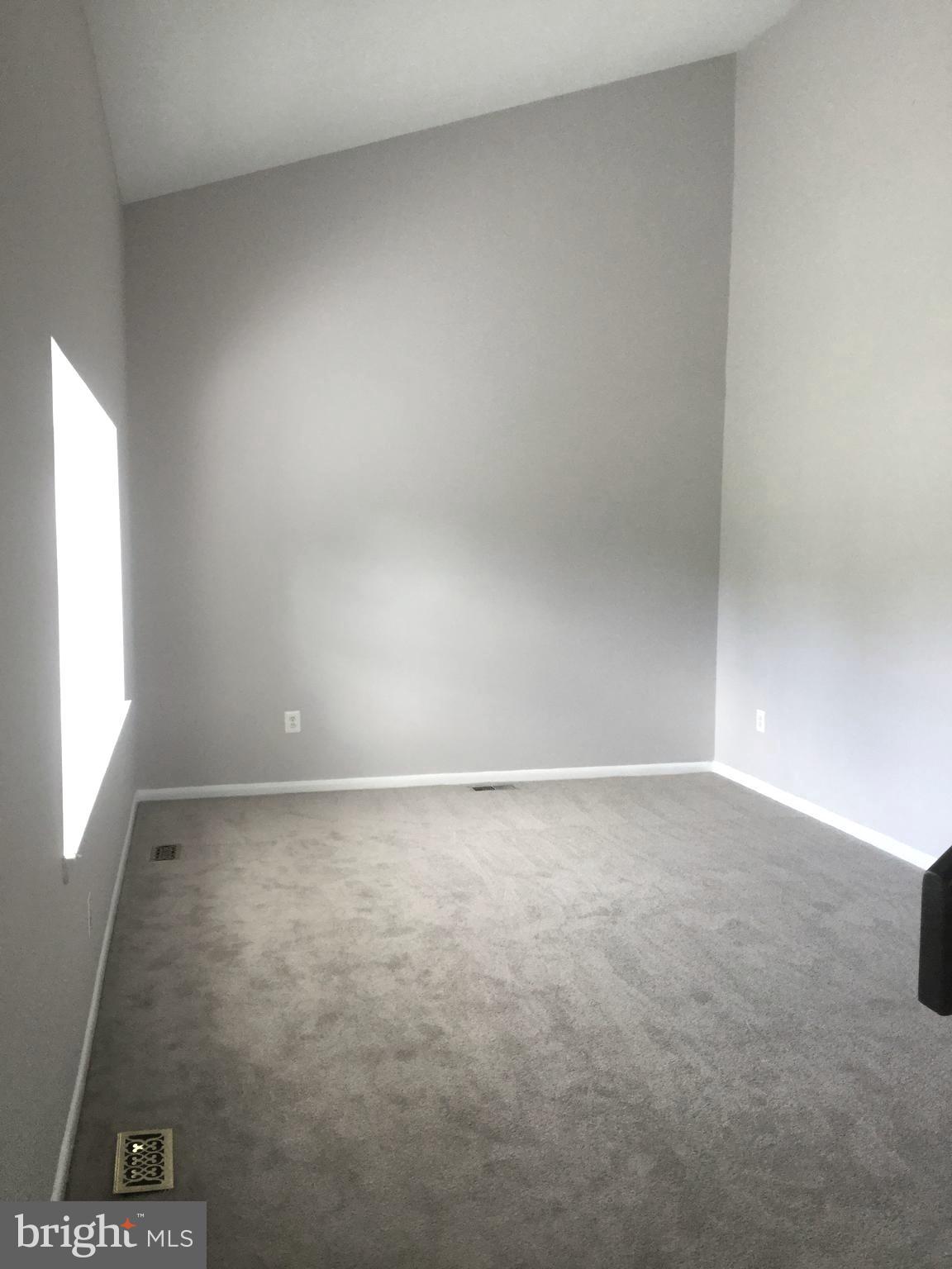 NORTH GATE HALL - Residential