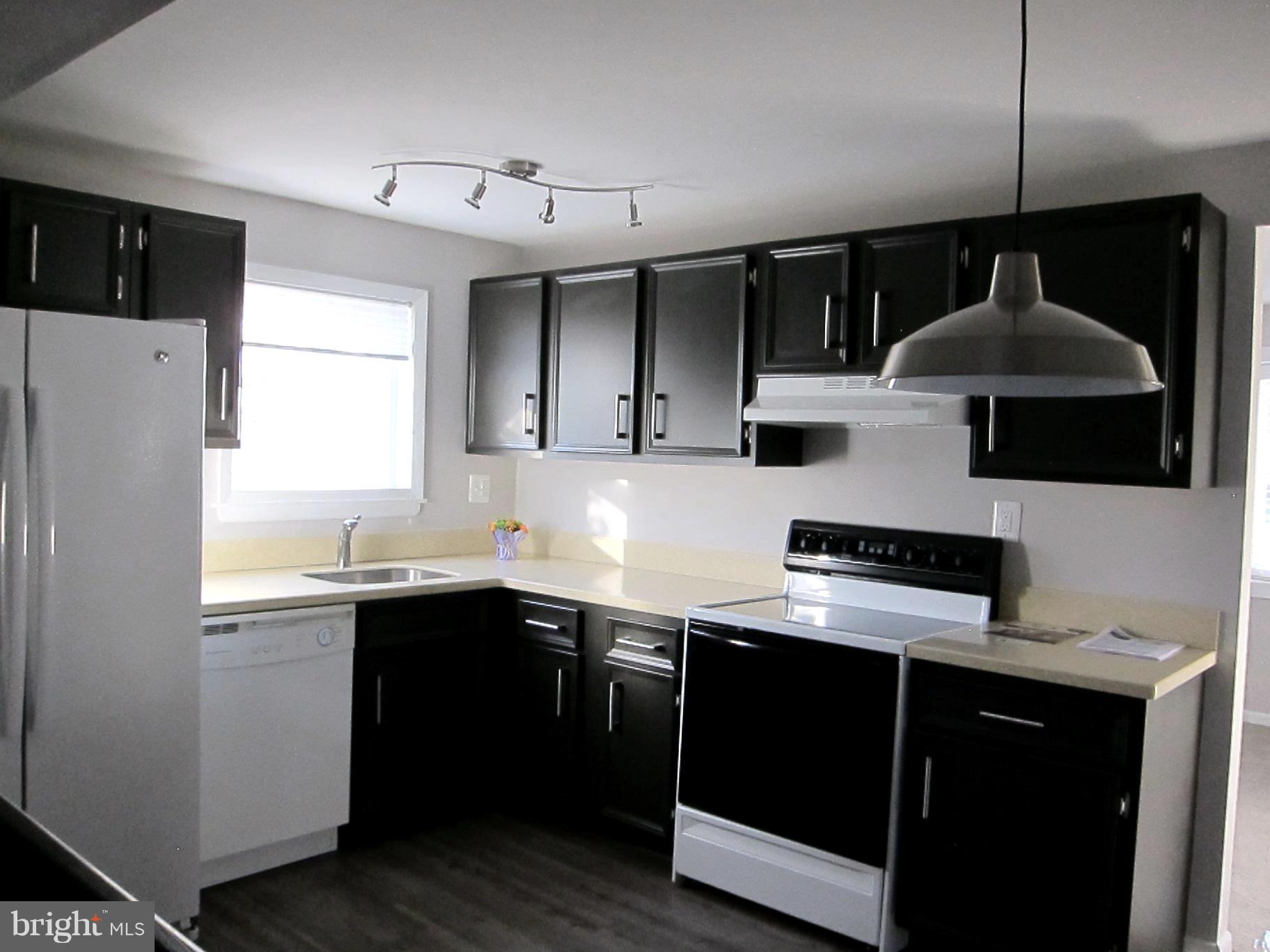 NORTH GATE HALL - Residential