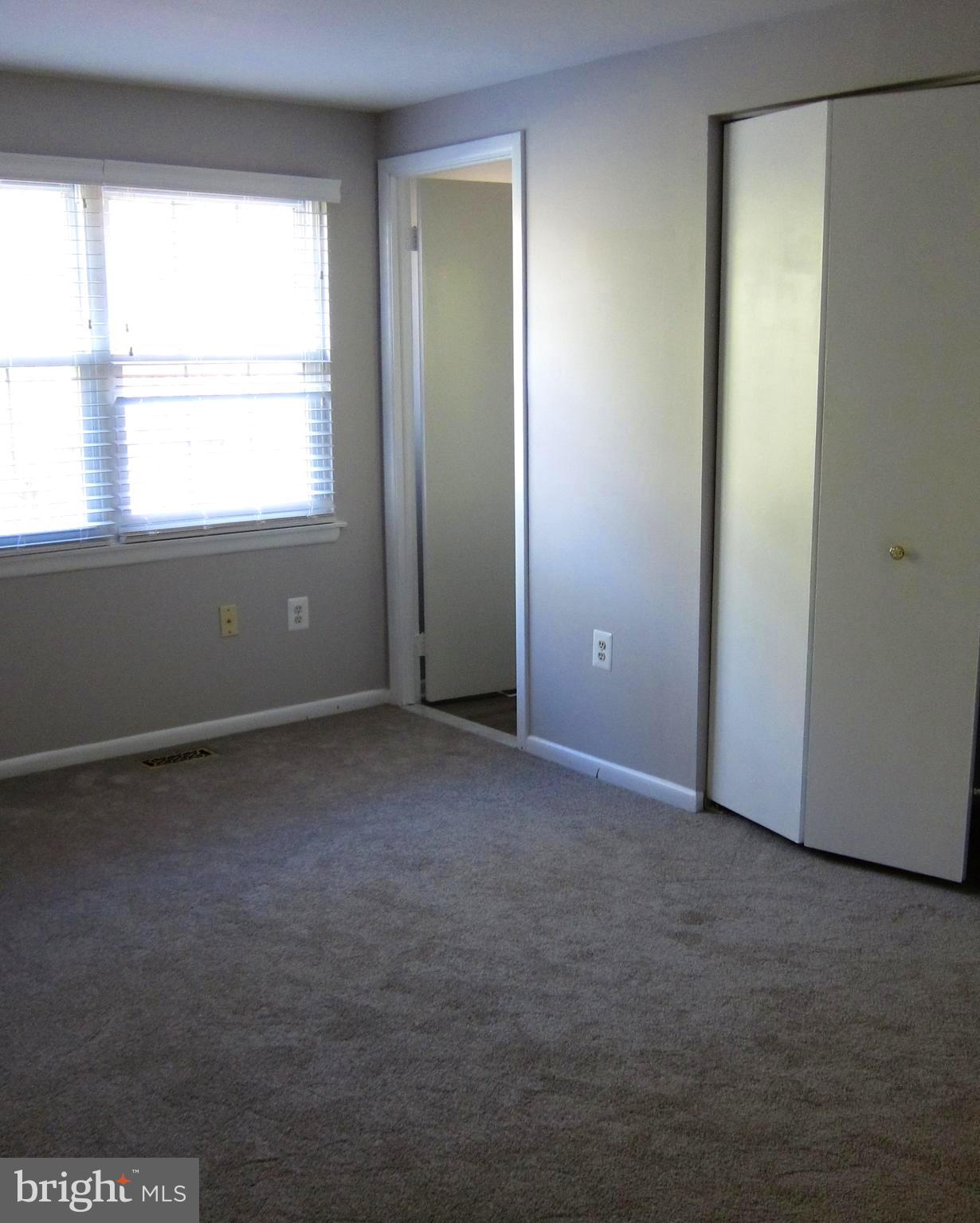 NORTH GATE HALL - Residential