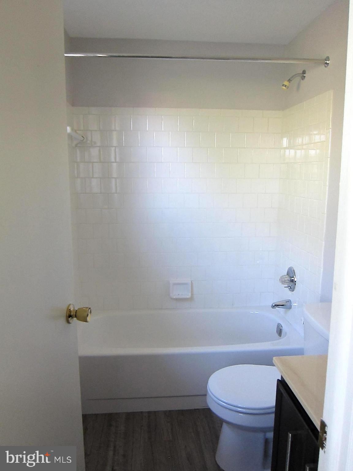 NORTH GATE HALL - Residential