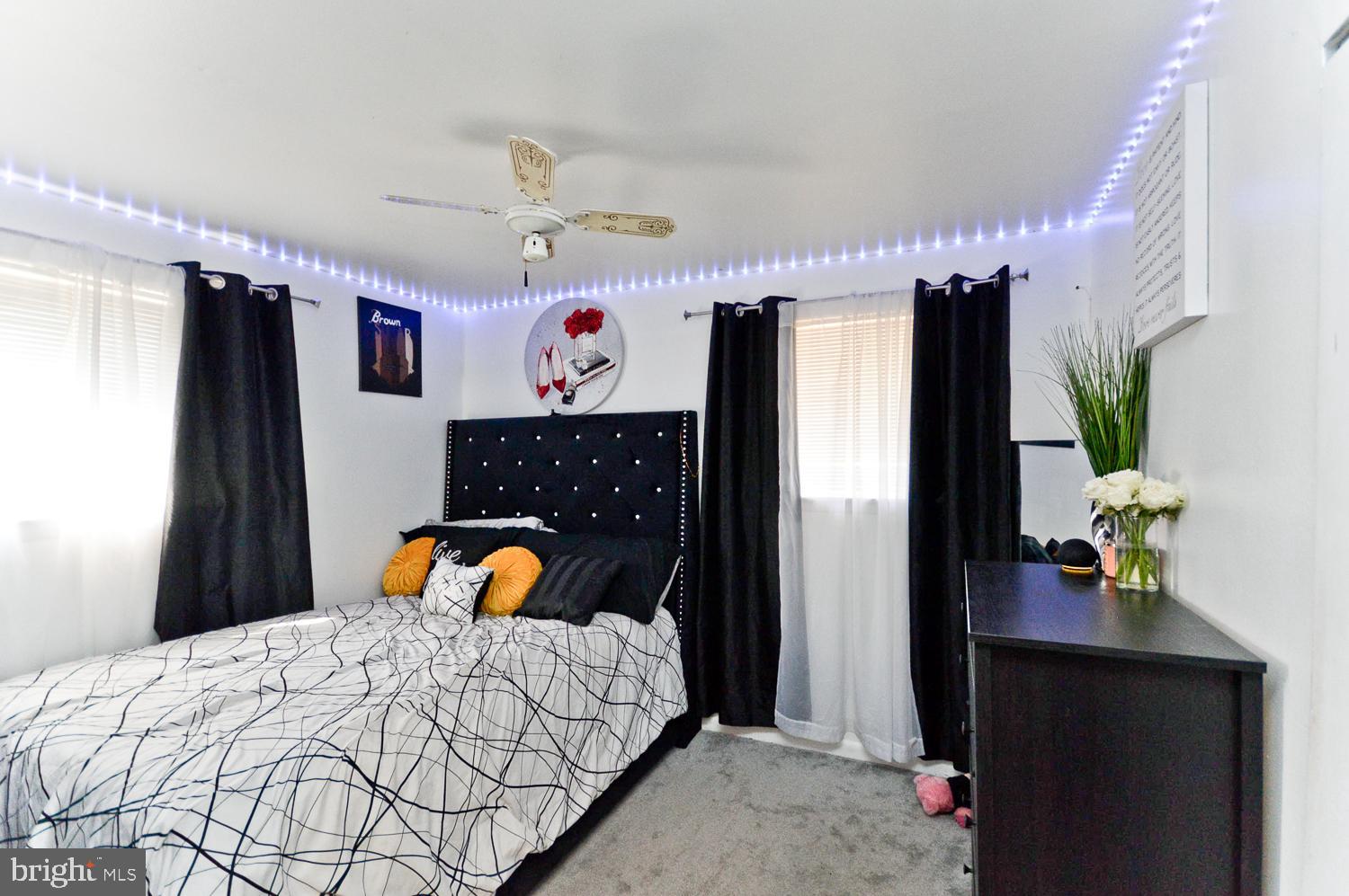 ANDREWS GROVE - Residential