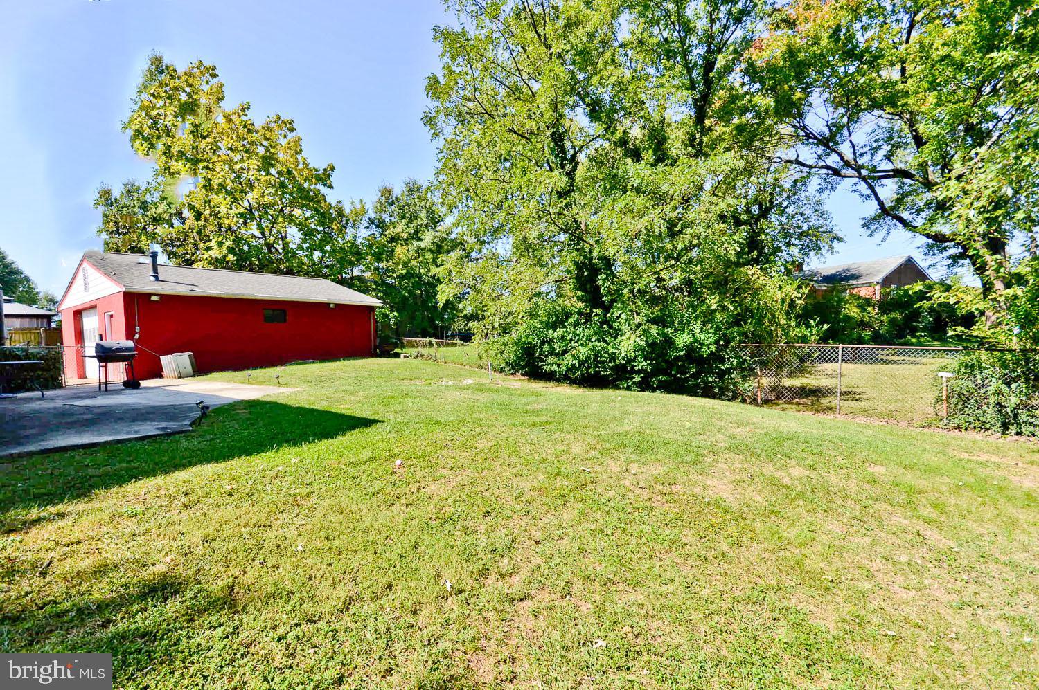 ANDREWS GROVE - Residential