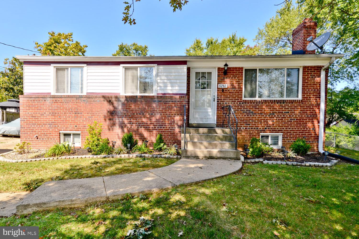 ANDREWS GROVE - Residential