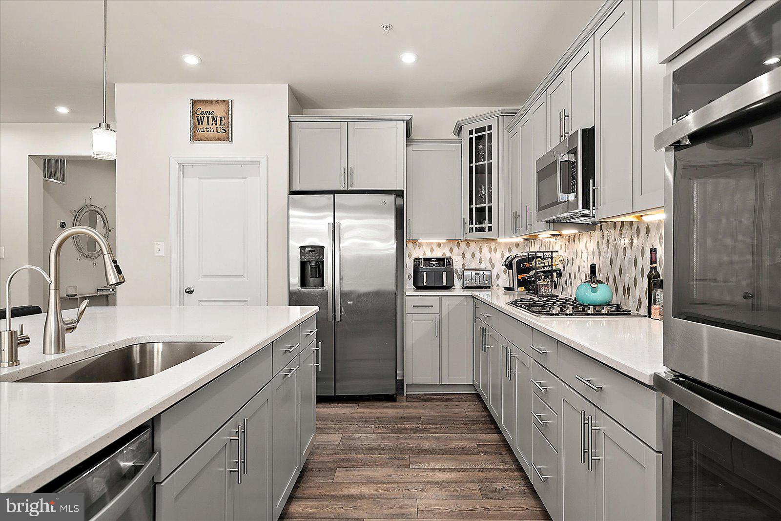 GLEN RIDDLE - Residential