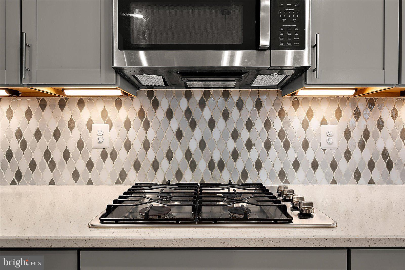 GLEN RIDDLE - Residential