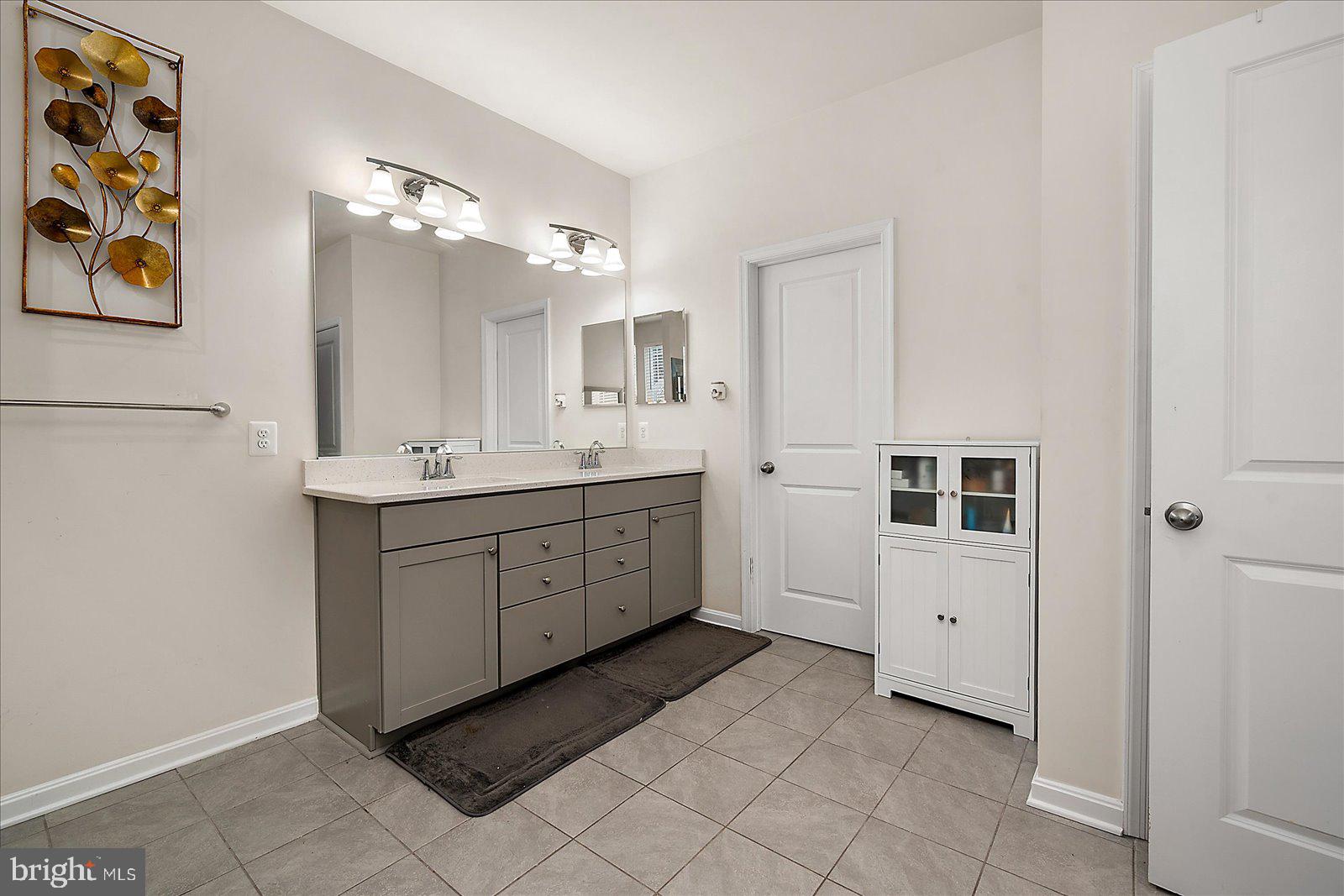 GLEN RIDDLE - Residential