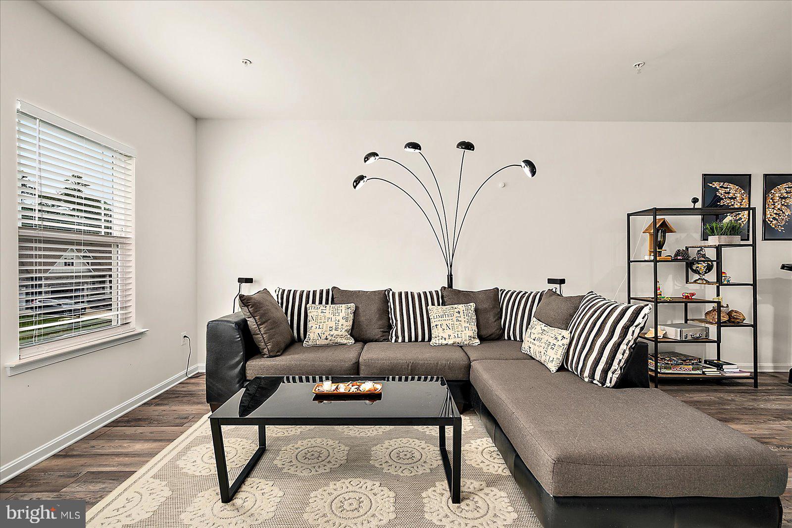 GLEN RIDDLE - Residential