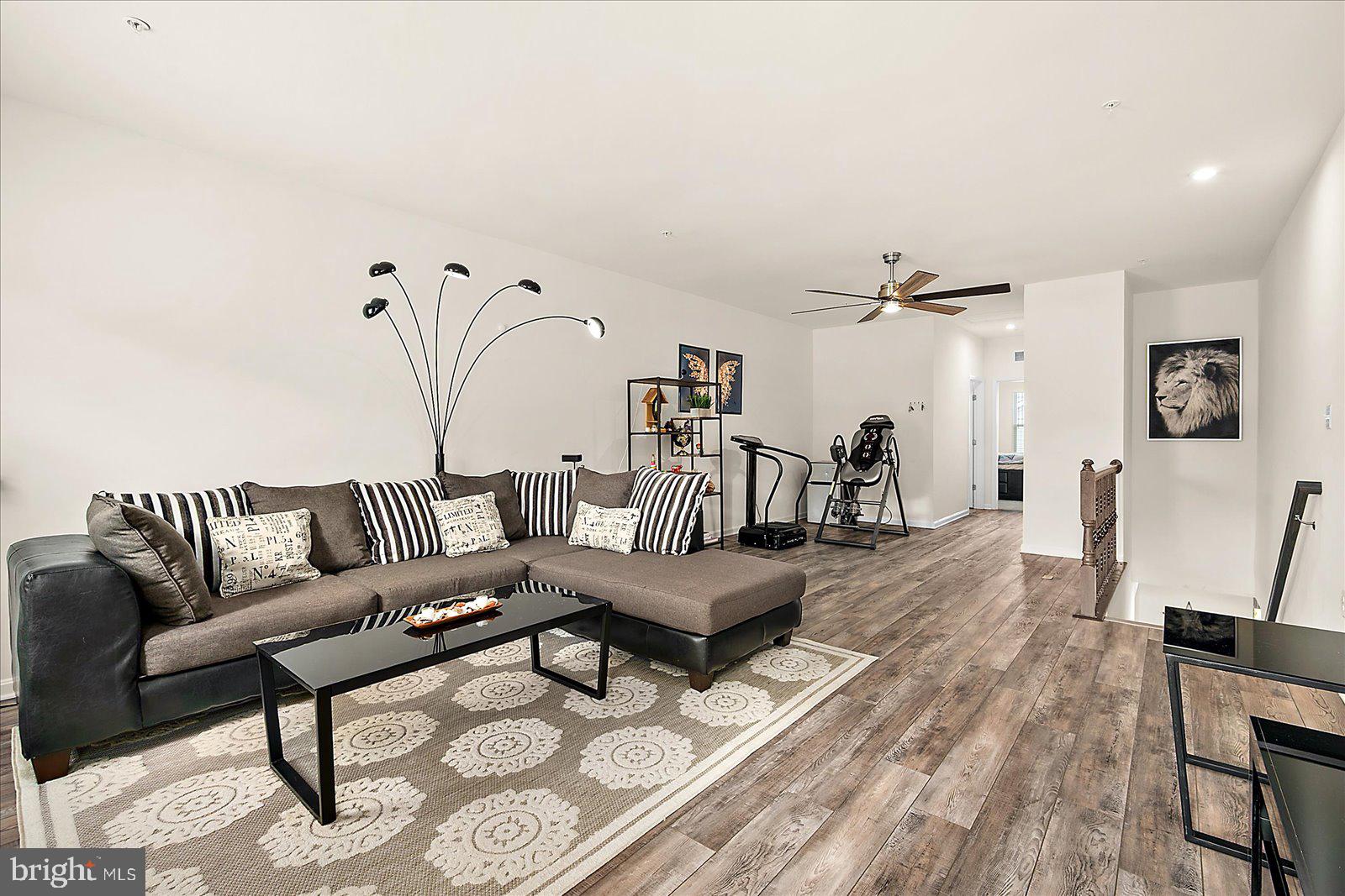 GLEN RIDDLE - Residential