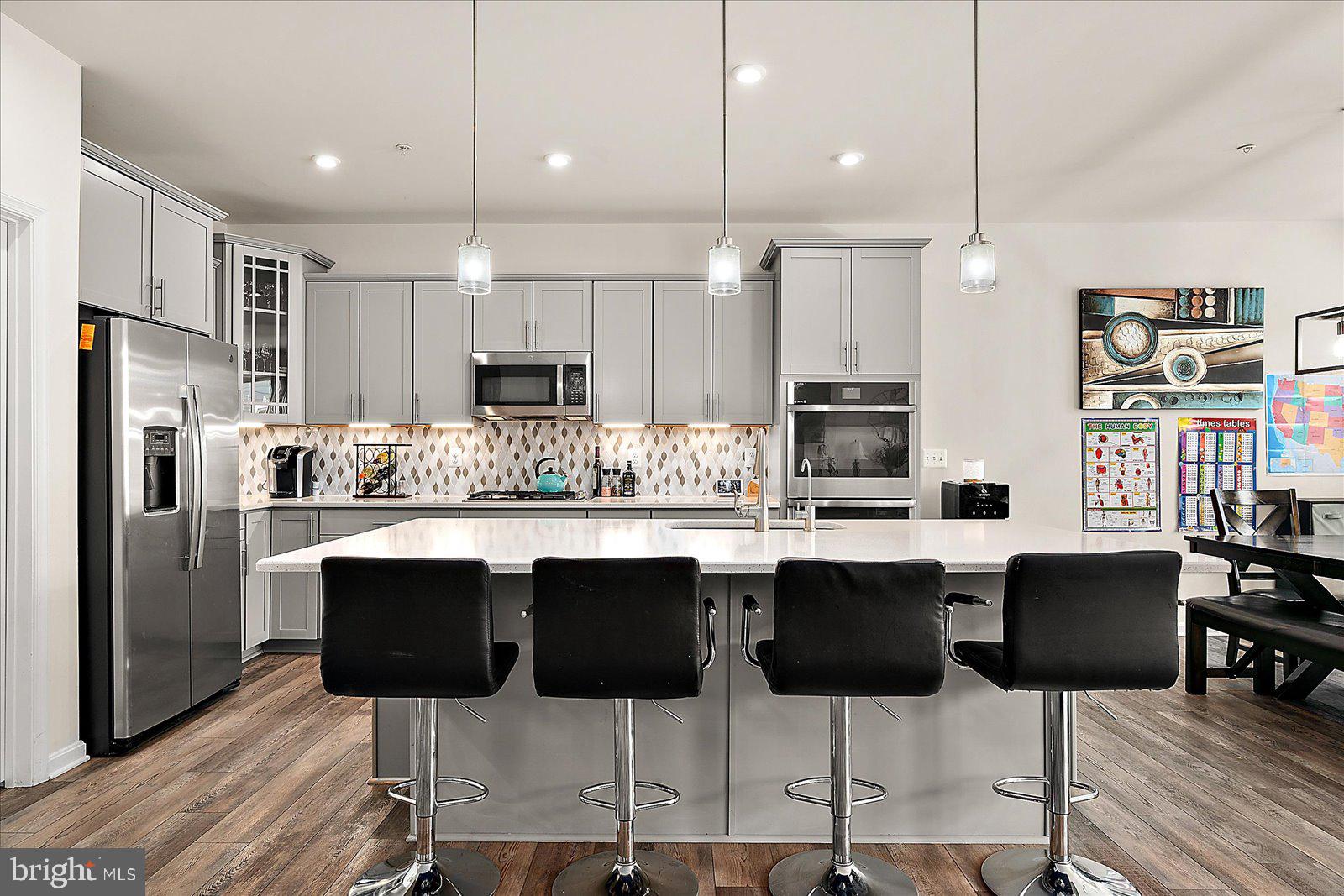 GLEN RIDDLE - Residential