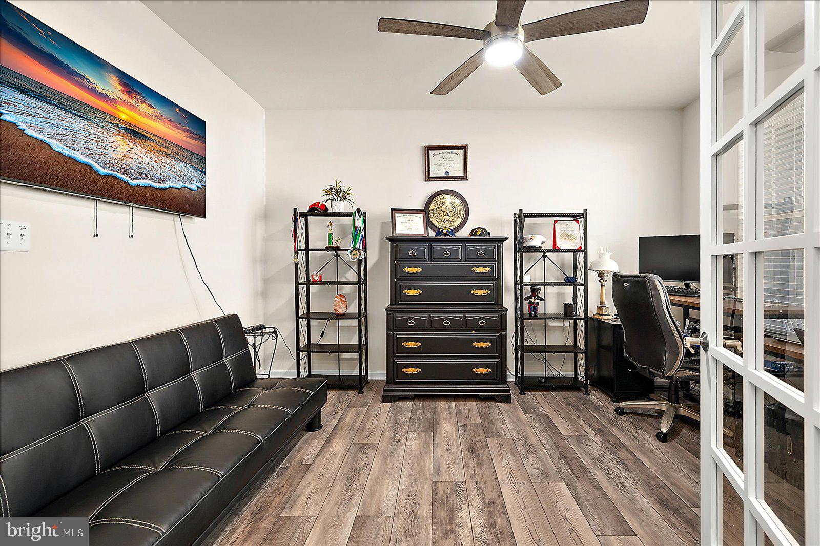 GLEN RIDDLE - Residential