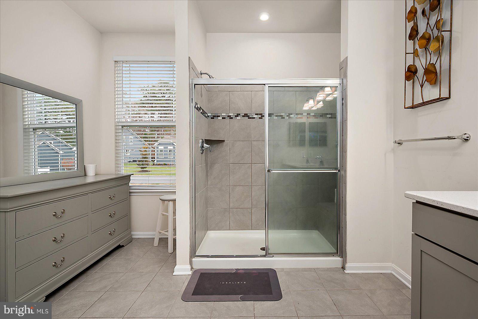 GLEN RIDDLE - Residential