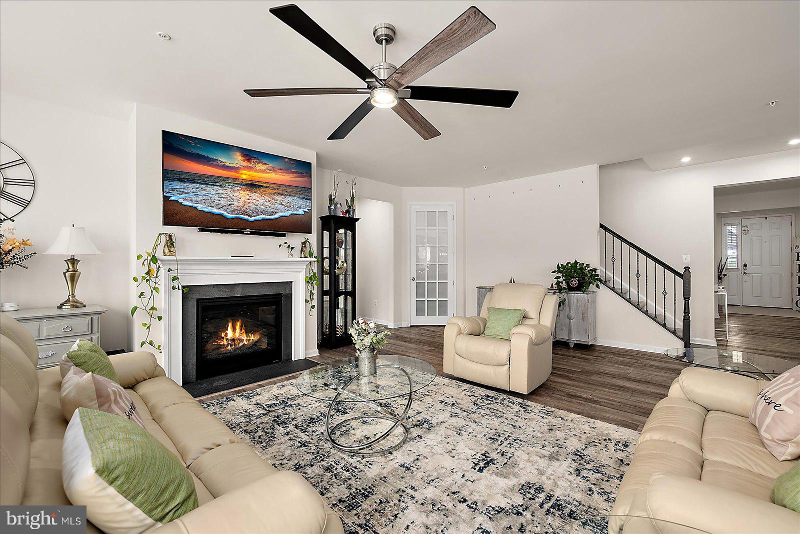 GLEN RIDDLE - Residential