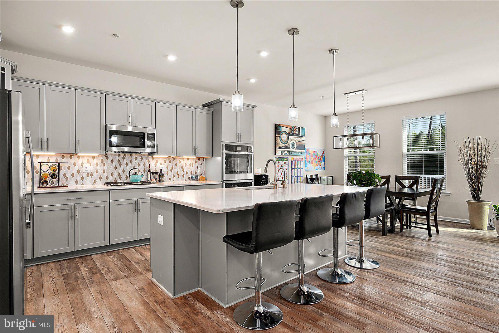 GLEN RIDDLE - Residential