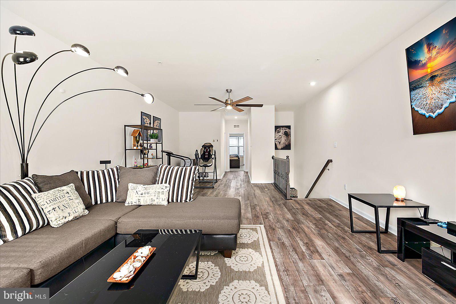 GLEN RIDDLE - Residential