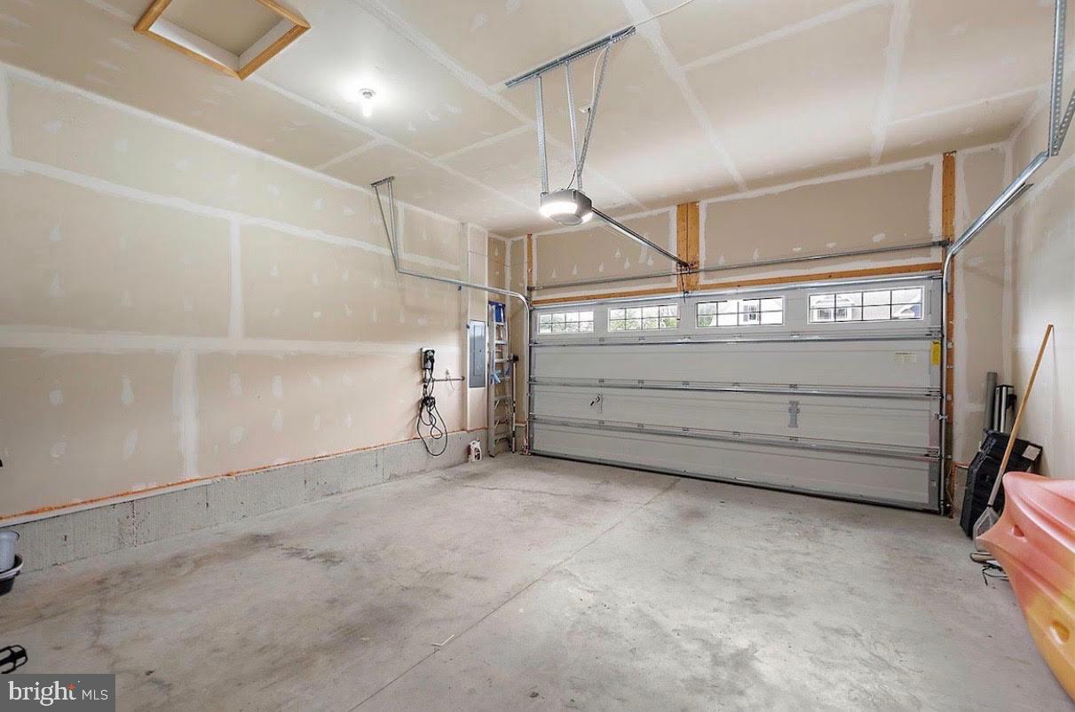 GLEN RIDDLE - Residential