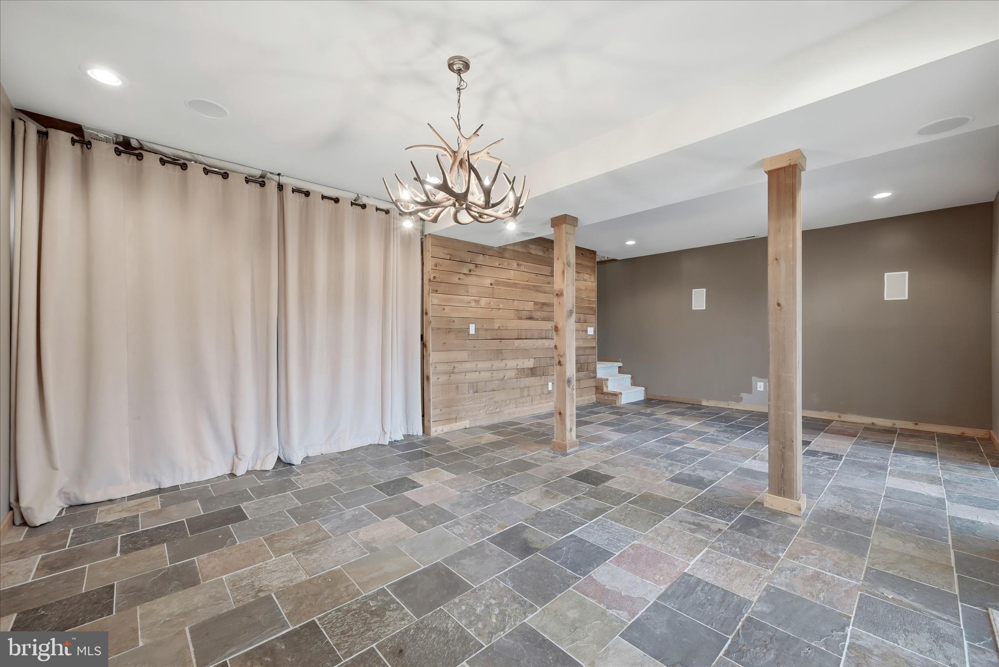 HIDDEN VALLEY FARMS - Residential