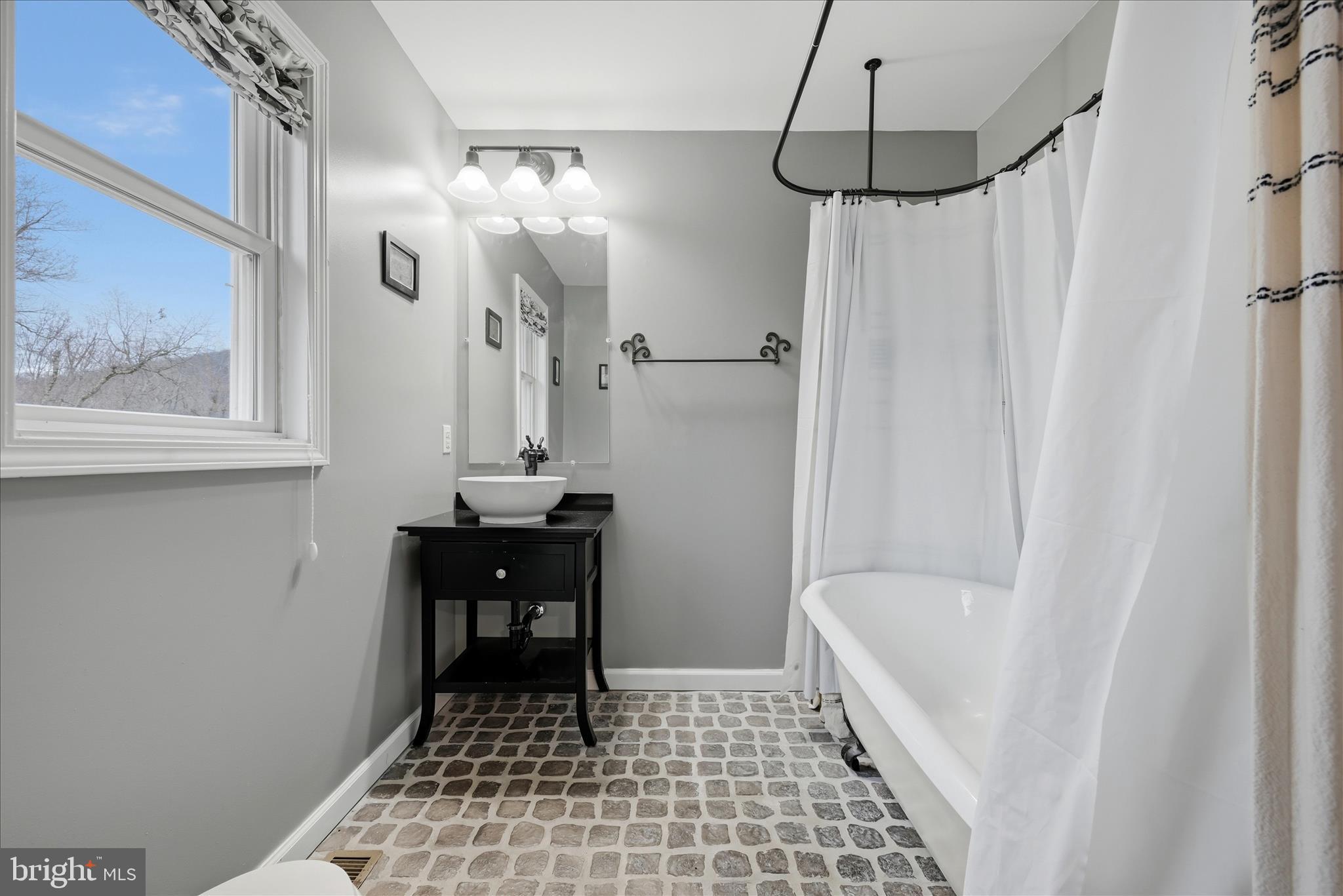 HIDDEN VALLEY FARMS - Residential