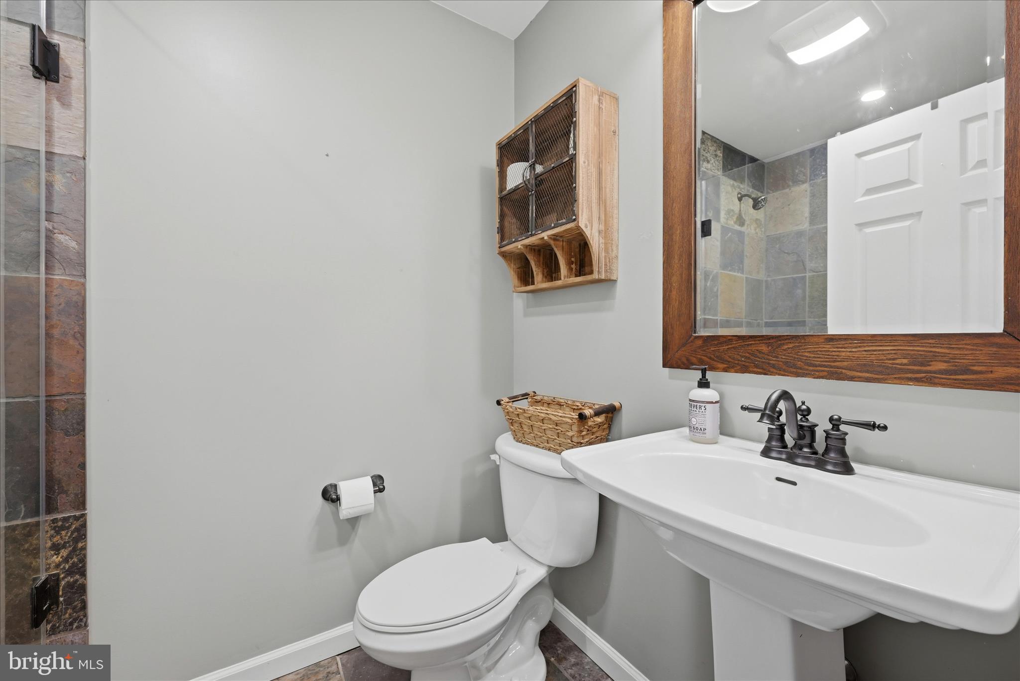 HIDDEN VALLEY FARMS - Residential