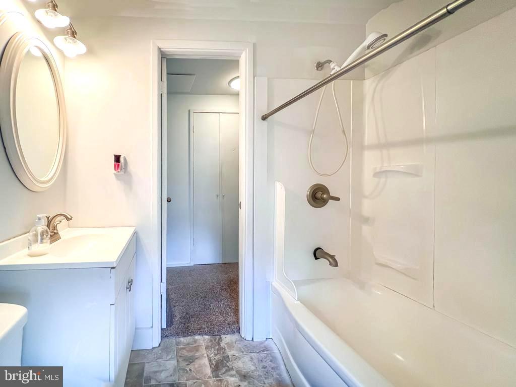 RED CEDAR HILL - Residential