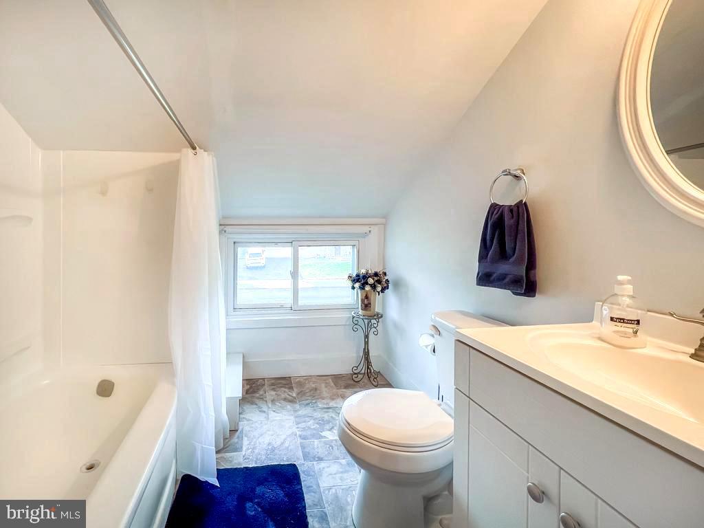 RED CEDAR HILL - Residential