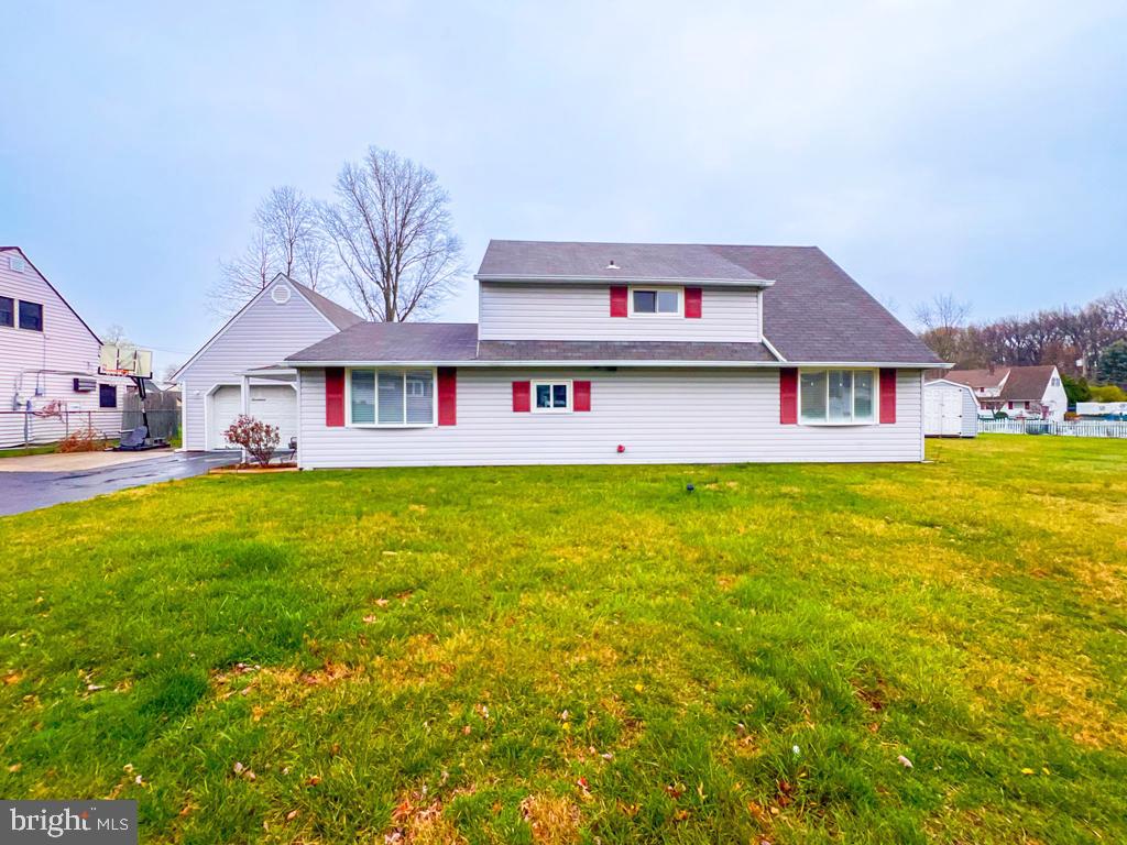 RED CEDAR HILL - Residential