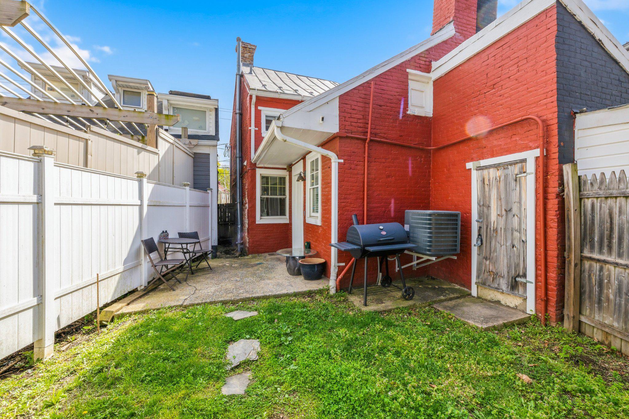 DOWNTOWN FREDERICK - Commercial Sale