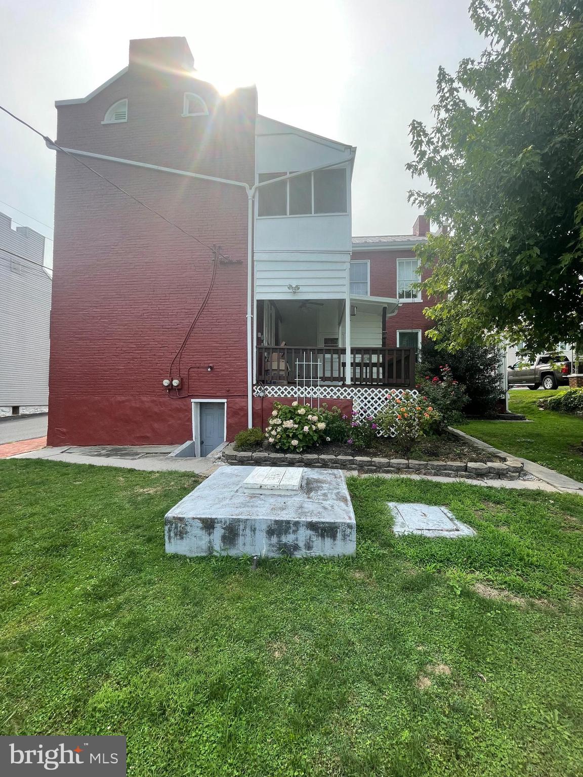 20 N MARKET STREET