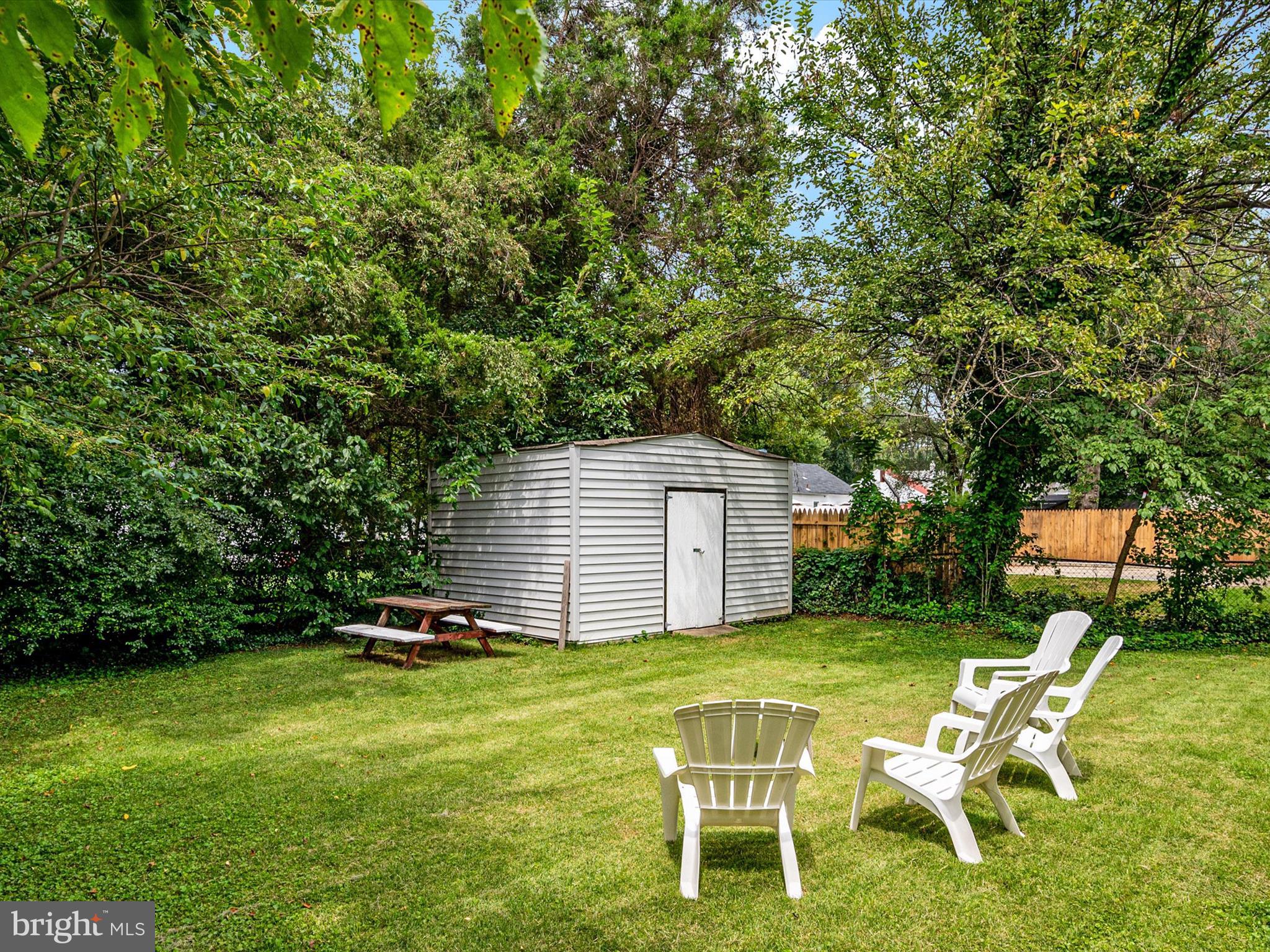 QUEENS CHAPEL MANOR - Residential