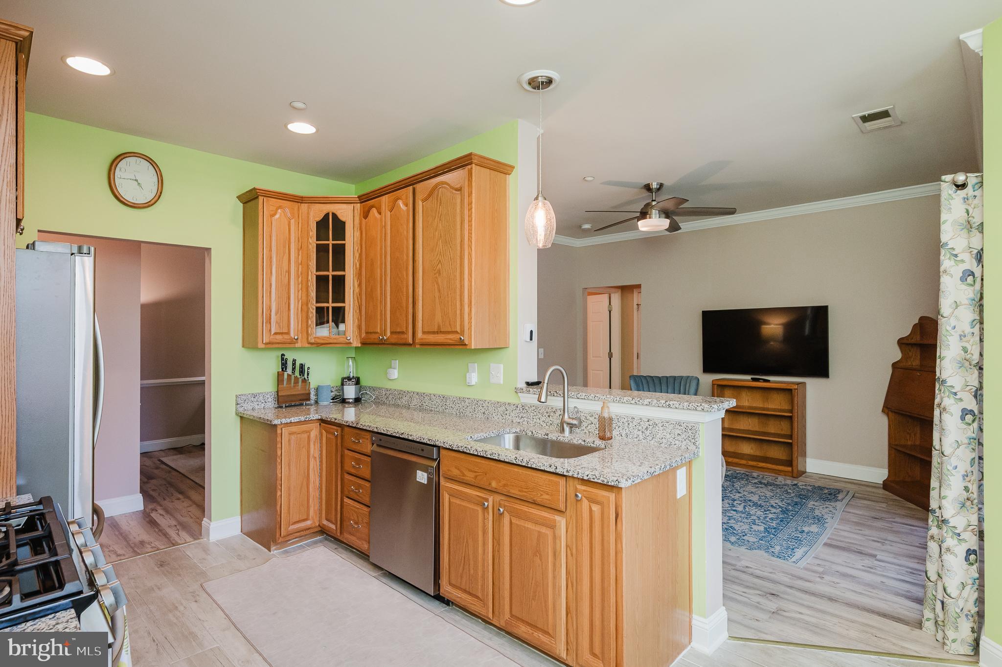 EMERALD HILLS - Residential