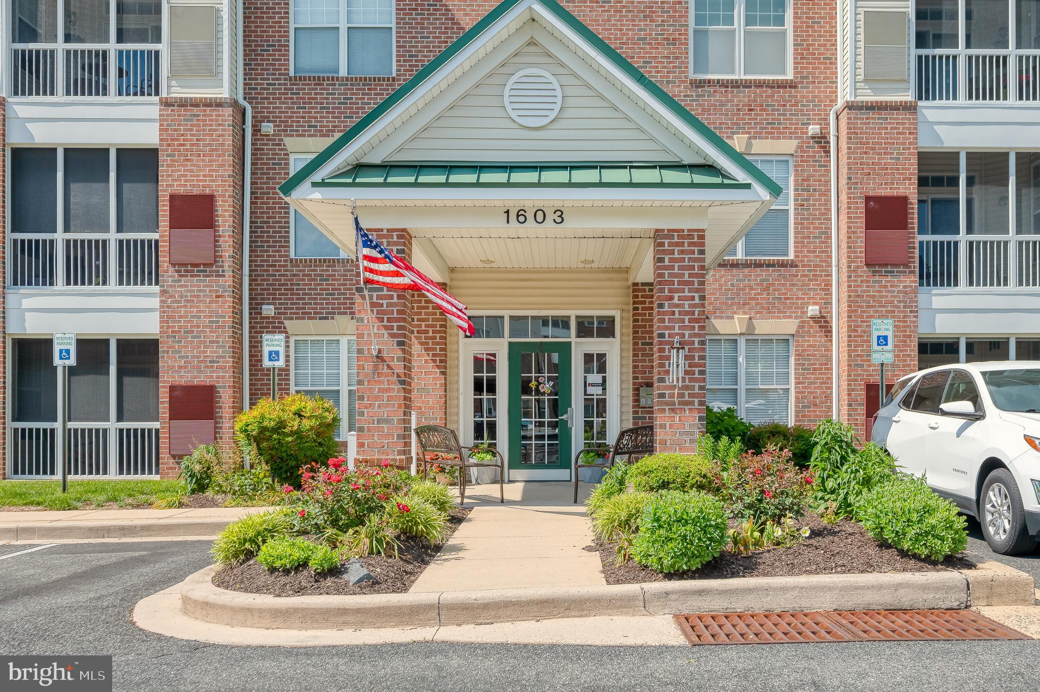 EMERALD HILLS - Residential